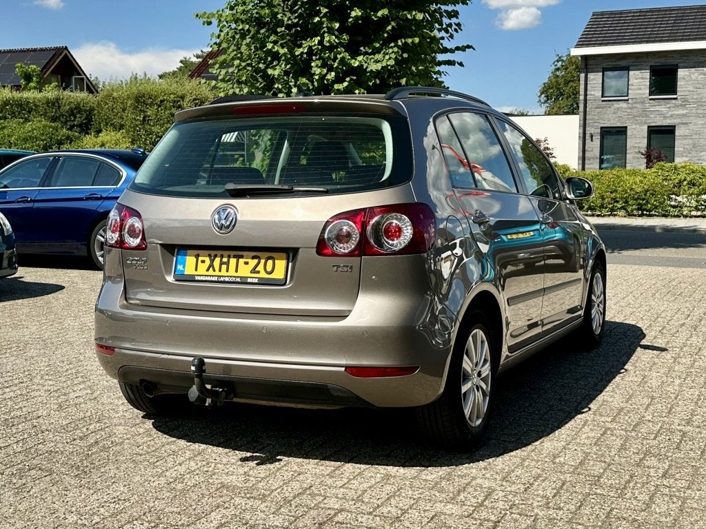 Volkswagen Golf Plus 1.2 TSI 105PK Highline Trekhaak Navi Cr, Euro 5, Gebruikt, 4 cilinders, Bruin