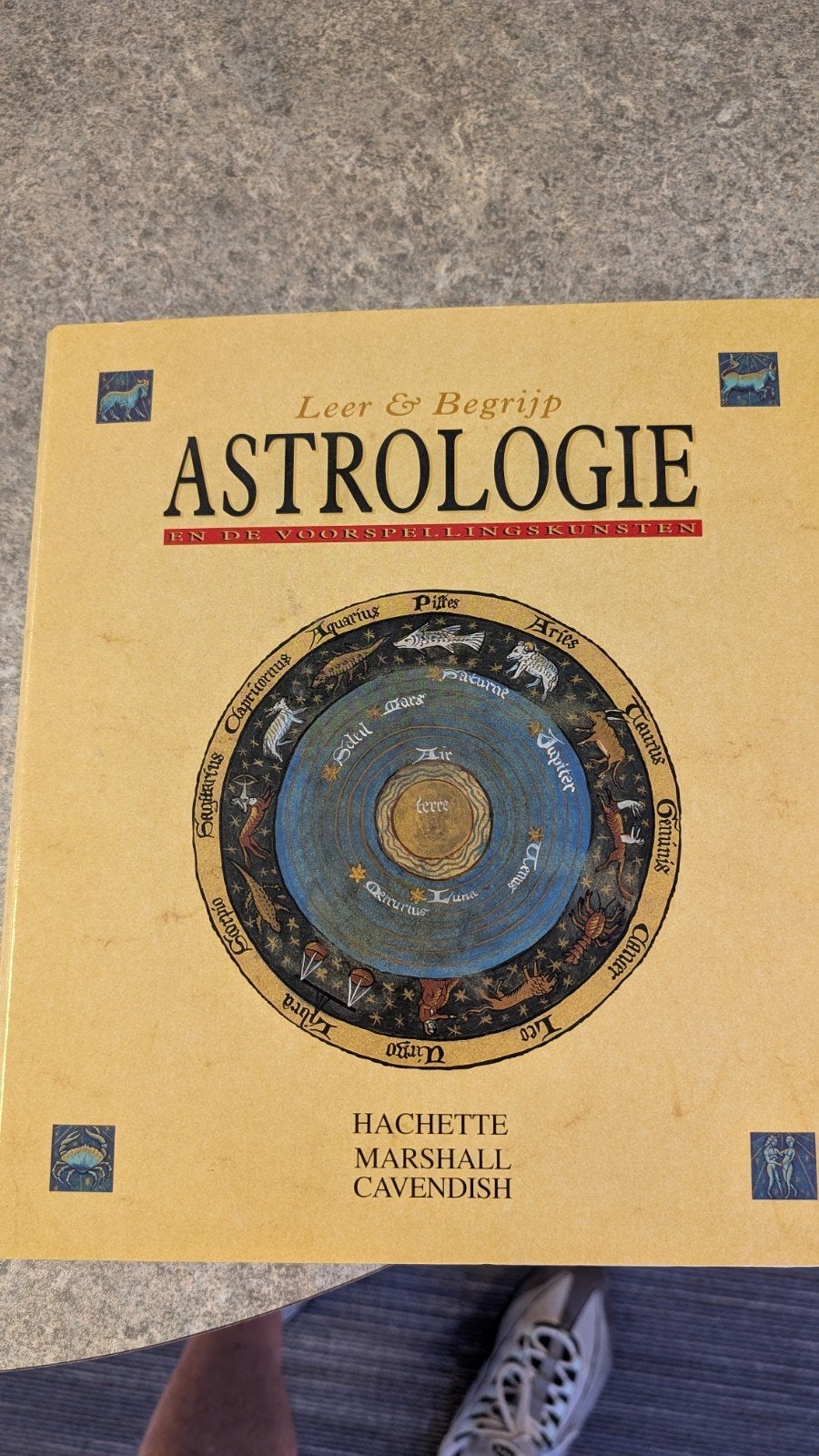 Leer & Begrijp Astrologie - Hachette Marshall Cavendish, Boeken, Ophalen, Zo goed als nieuw, Astrologie, Achtergrond en Informatie