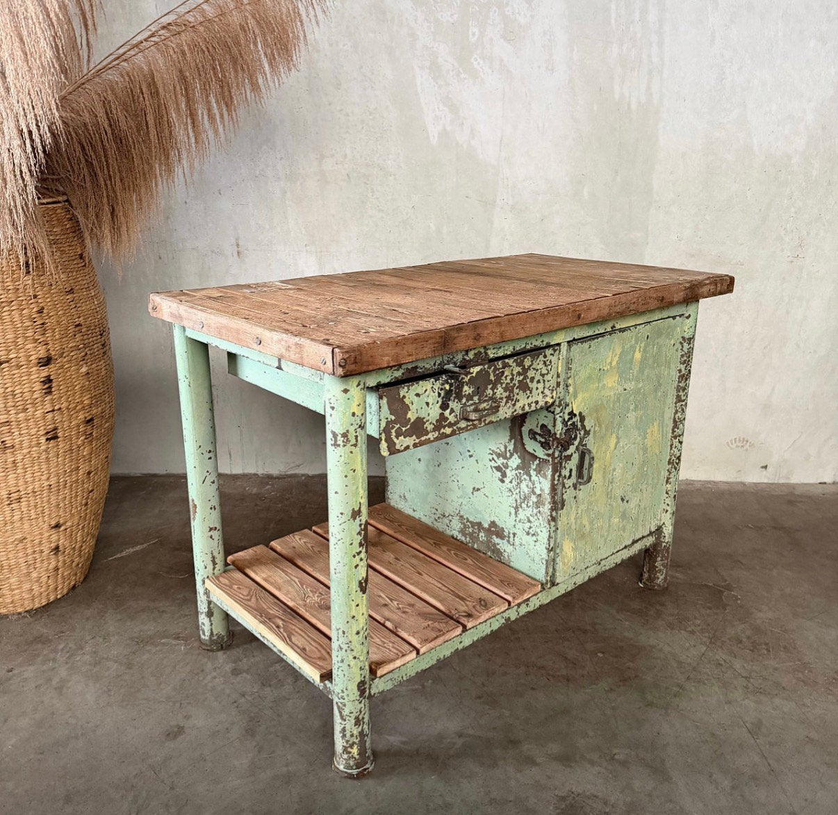 Oud werkbankje, vintage werkbankje, dressoir, keukeneiland, Ophalen