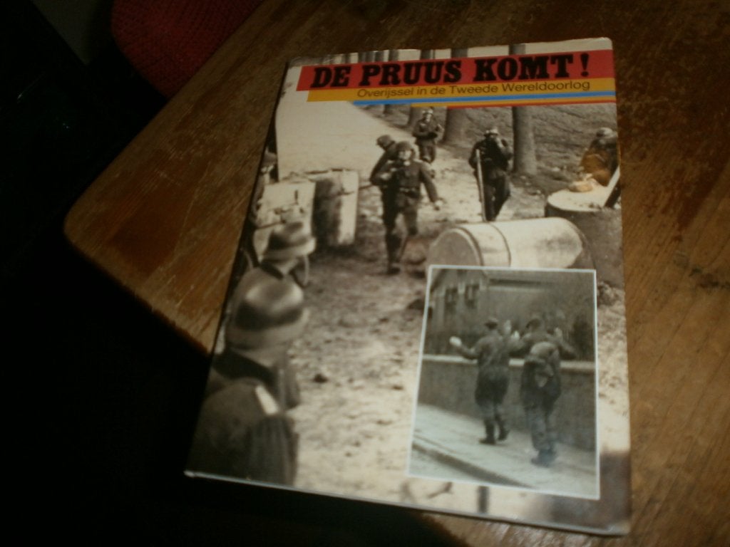 overijssel in wo2 de pruus komt met fotos uit wo2, Ophalen of Verzenden, Tweede Wereldoorlog, Nieuw, Overige onderwerpen