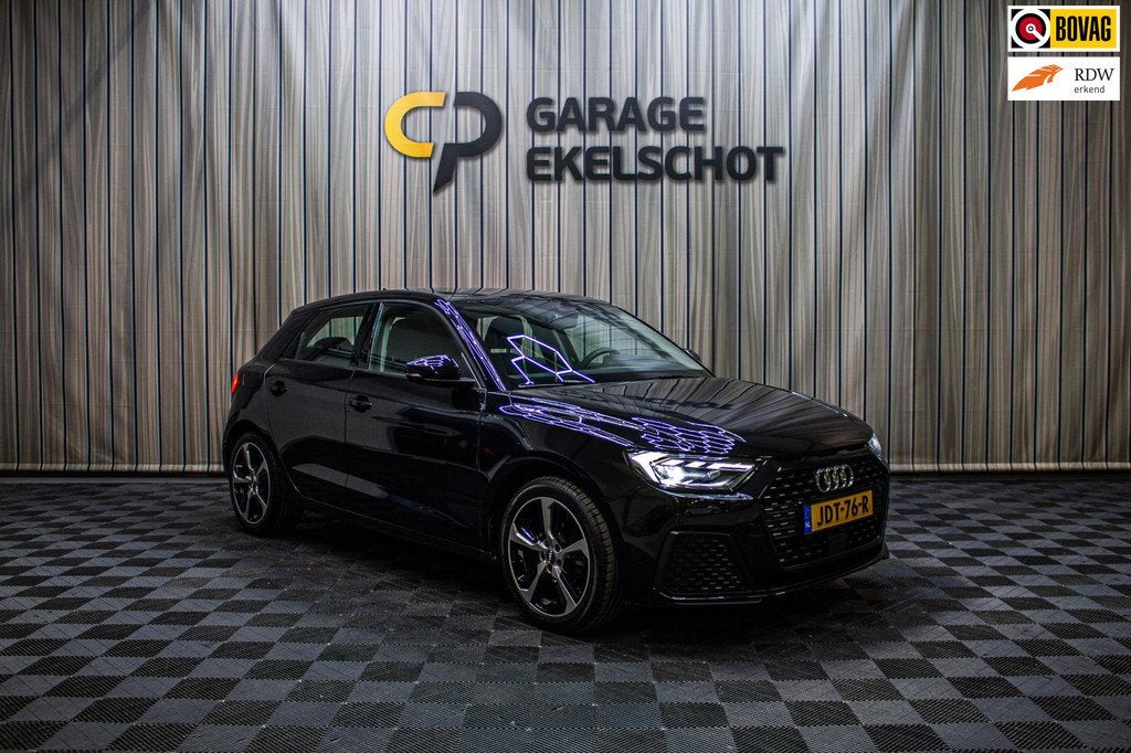 Audi A1 SPORTBACK 25 TFSI Pro Line|Cruise control|Carplay|Vi, Auto's, Audi, Voorwielaandrijving, Stof, 95 pk, Zwart