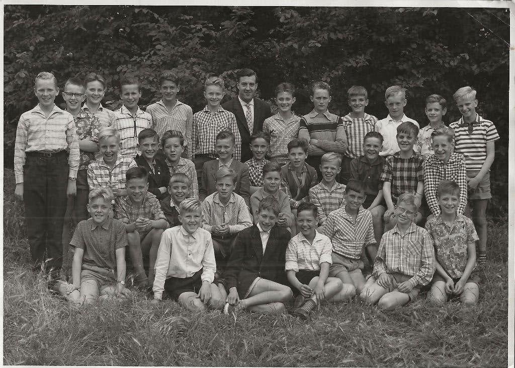 Poeldijk Klassenfoto met Gerard Persoon Foto, Ophalen of Verzenden, 1920 tot 1940, Ongelopen, Zuid-Holland