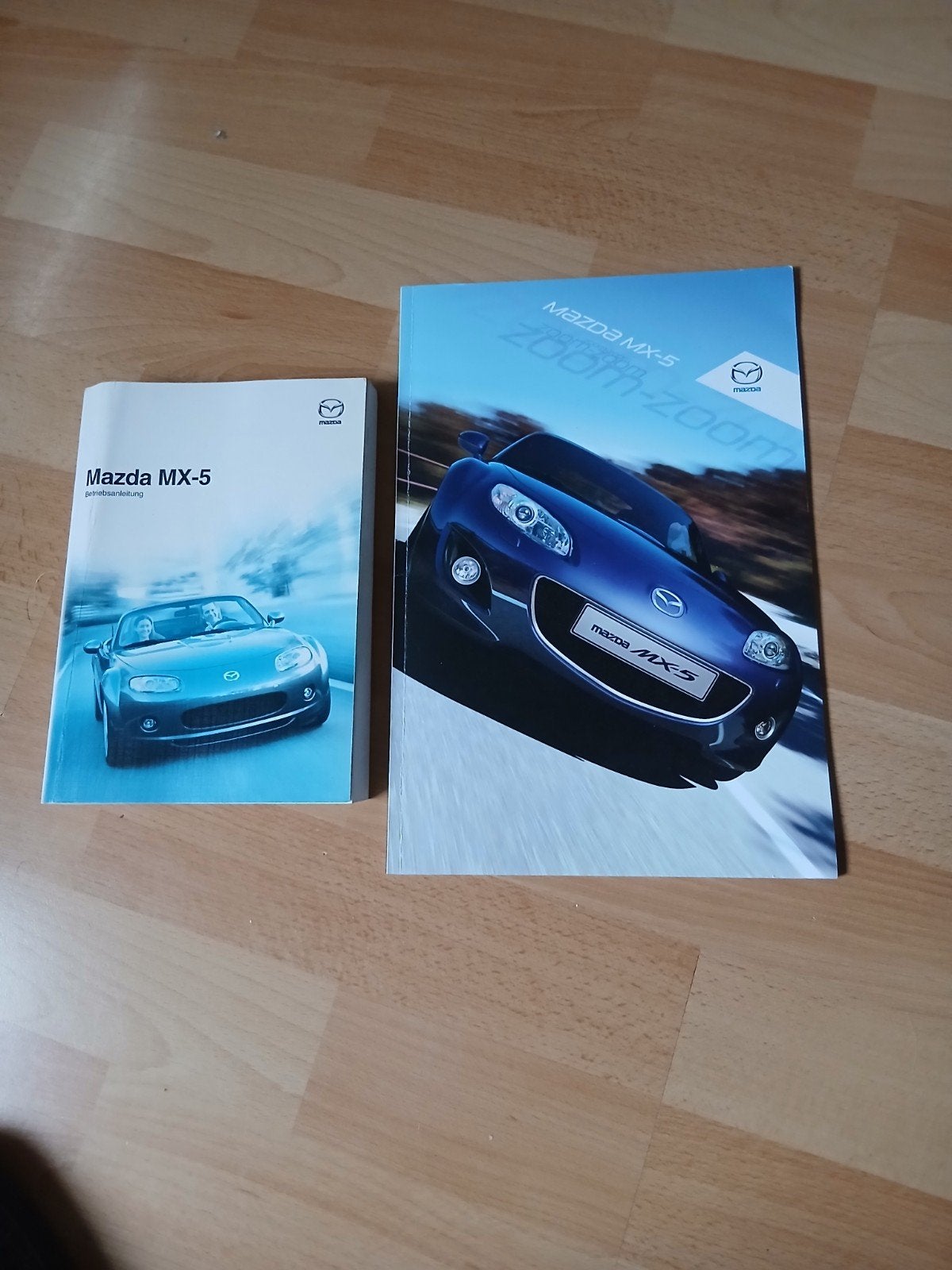 Folder en handboek Mazda MX5 NC, Ophalen of Verzenden, Gelezen, Mazda