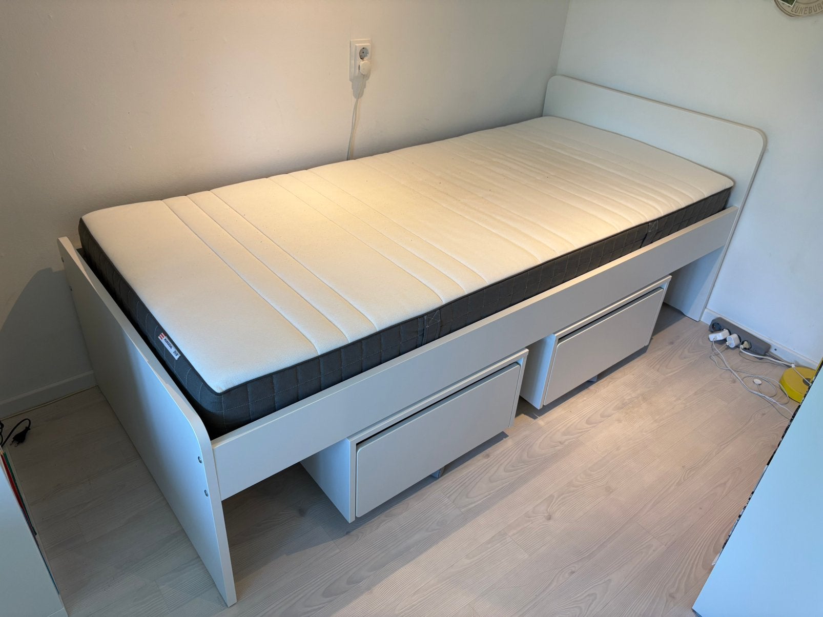 Tienerbed Släkt (Ikea) wit, Huis en Inrichting, Ophalen, Gebruikt, 90 cm, Eenpersoons