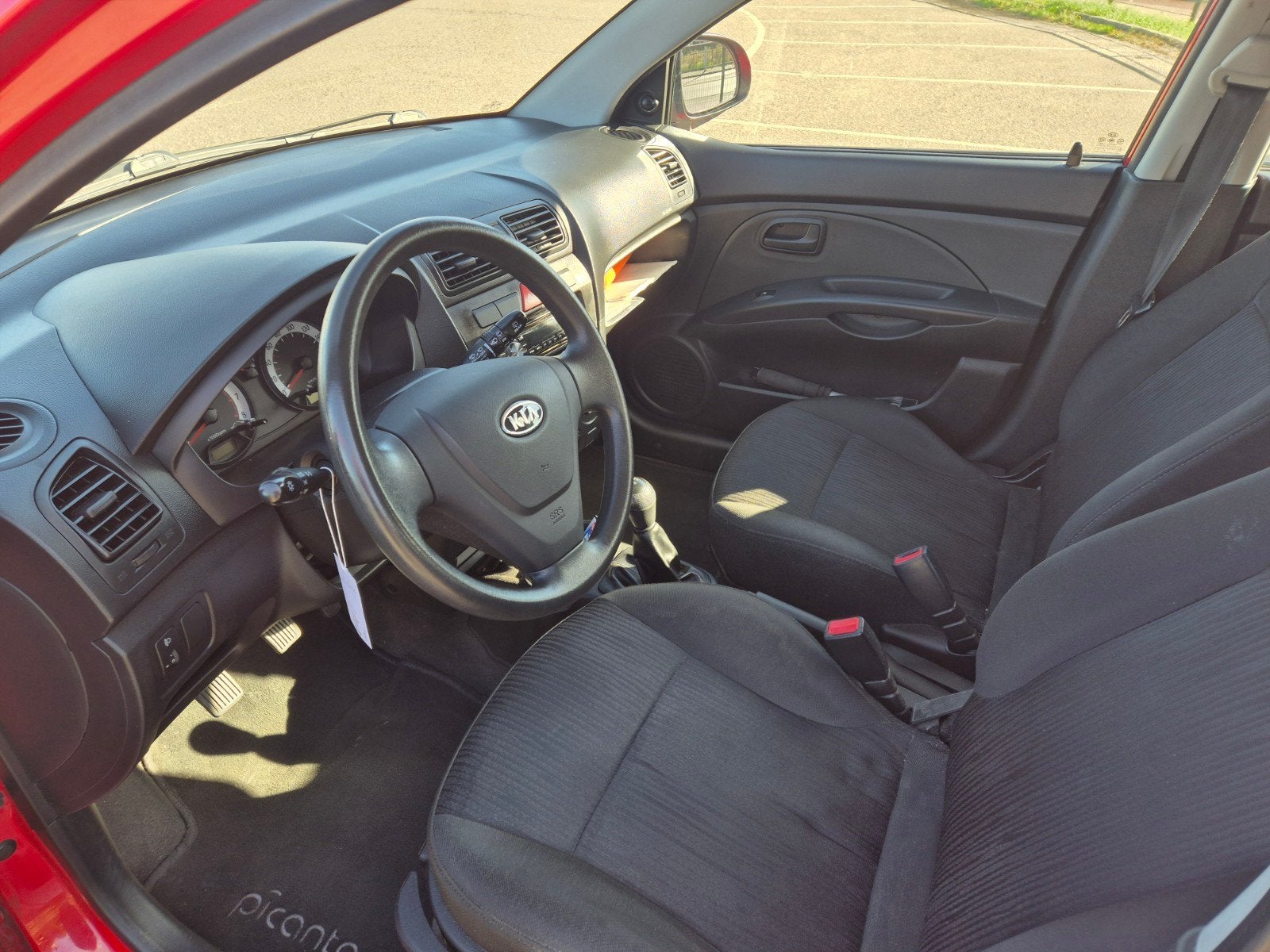 Foto 6 van Kia Picanto 1.0 2010 Rood