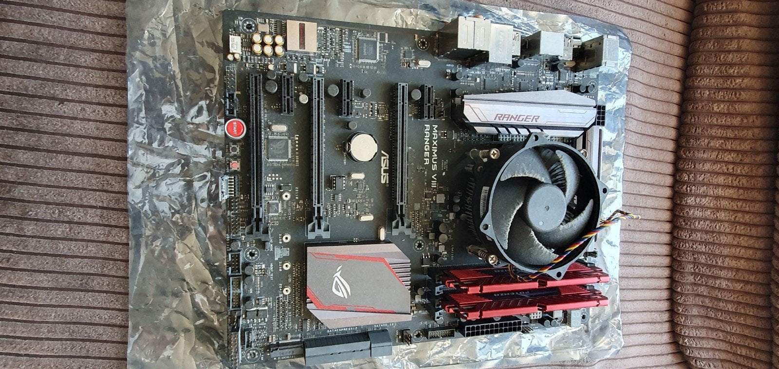 ASUS Maximus Ranger VIII Moederbord met i5-7100 en 8GB DDR4, Computers en Software, Gebruikt, LGA 1151, DDR4, Ophalen of Verzenden