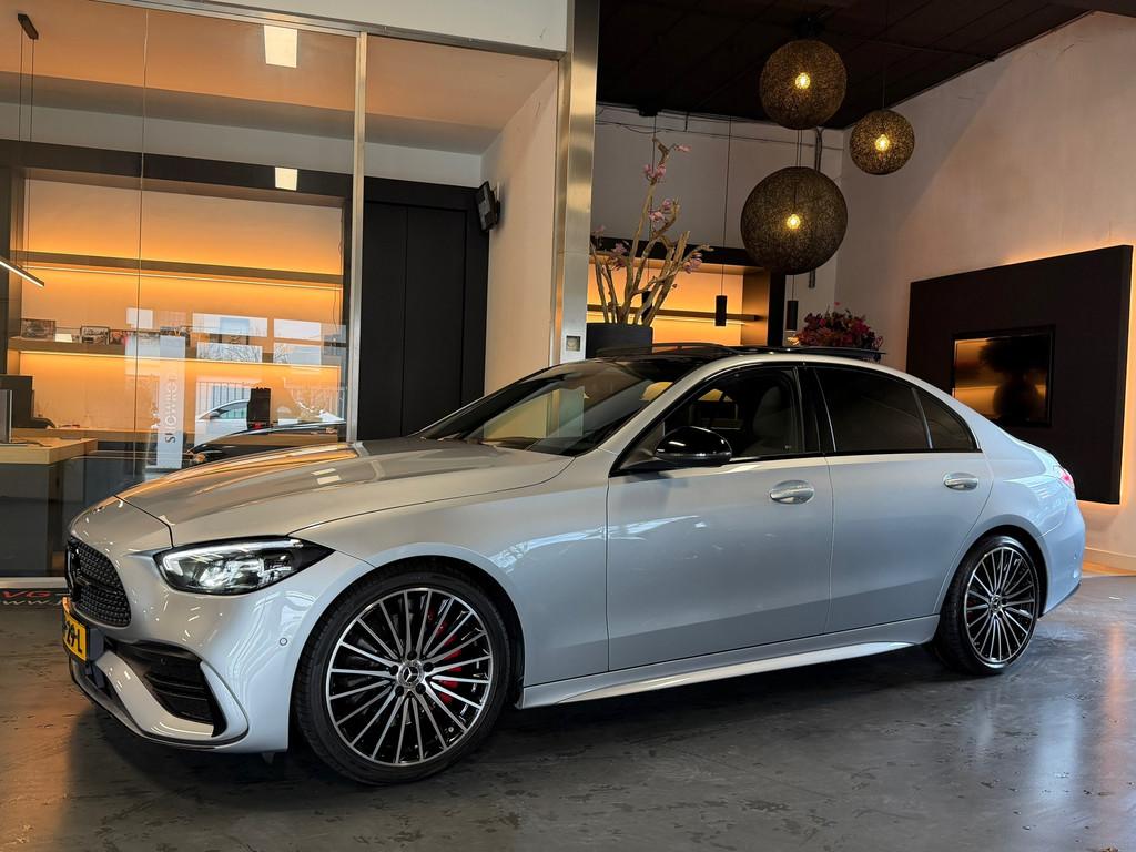 Mercedes-Benz C-klasse 180 AMG Night pakket Panorama Carbon, Automaat, Euro 6, 4 cilinders, Leder