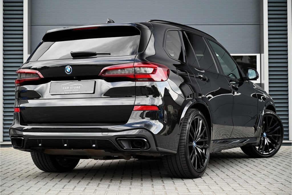 BMW X5 xDrive45e M-SPORT / PANO / LASER / SOFTCLOSE / HUD /, Gebruikt, Zwart, Leder, Vierwielaandrijving