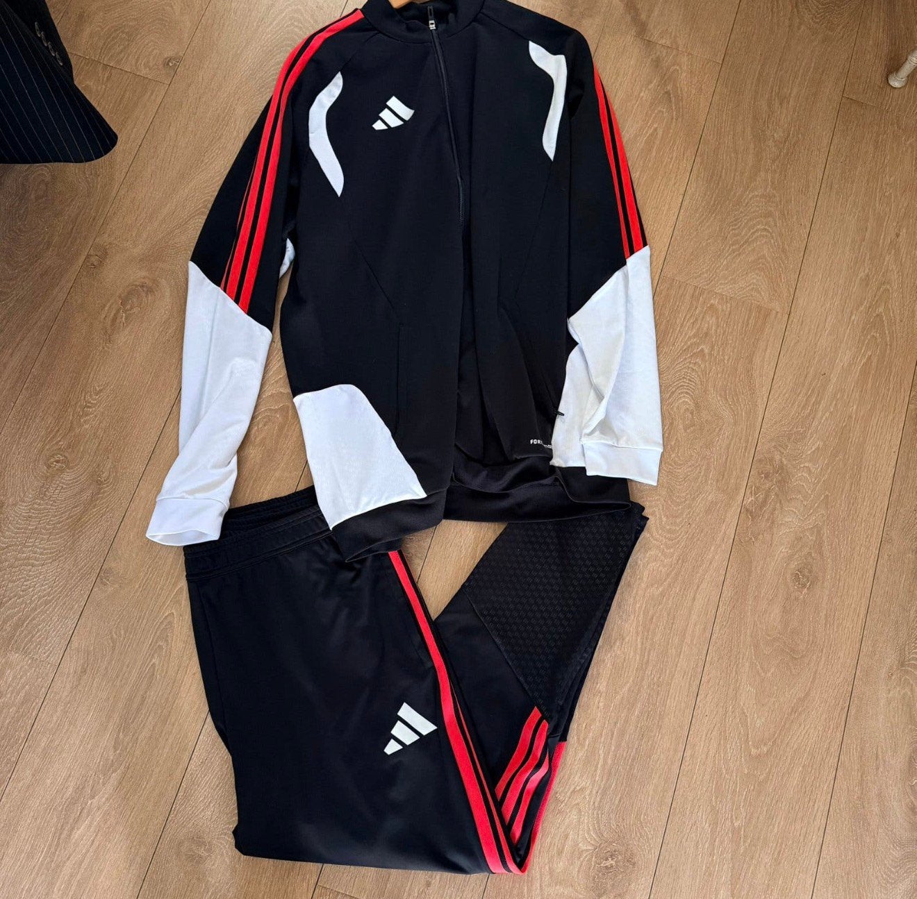 Adidas Trainingspak xxl, Zwart, Overige maten, Ophalen of Verzenden, Zo goed als nieuw