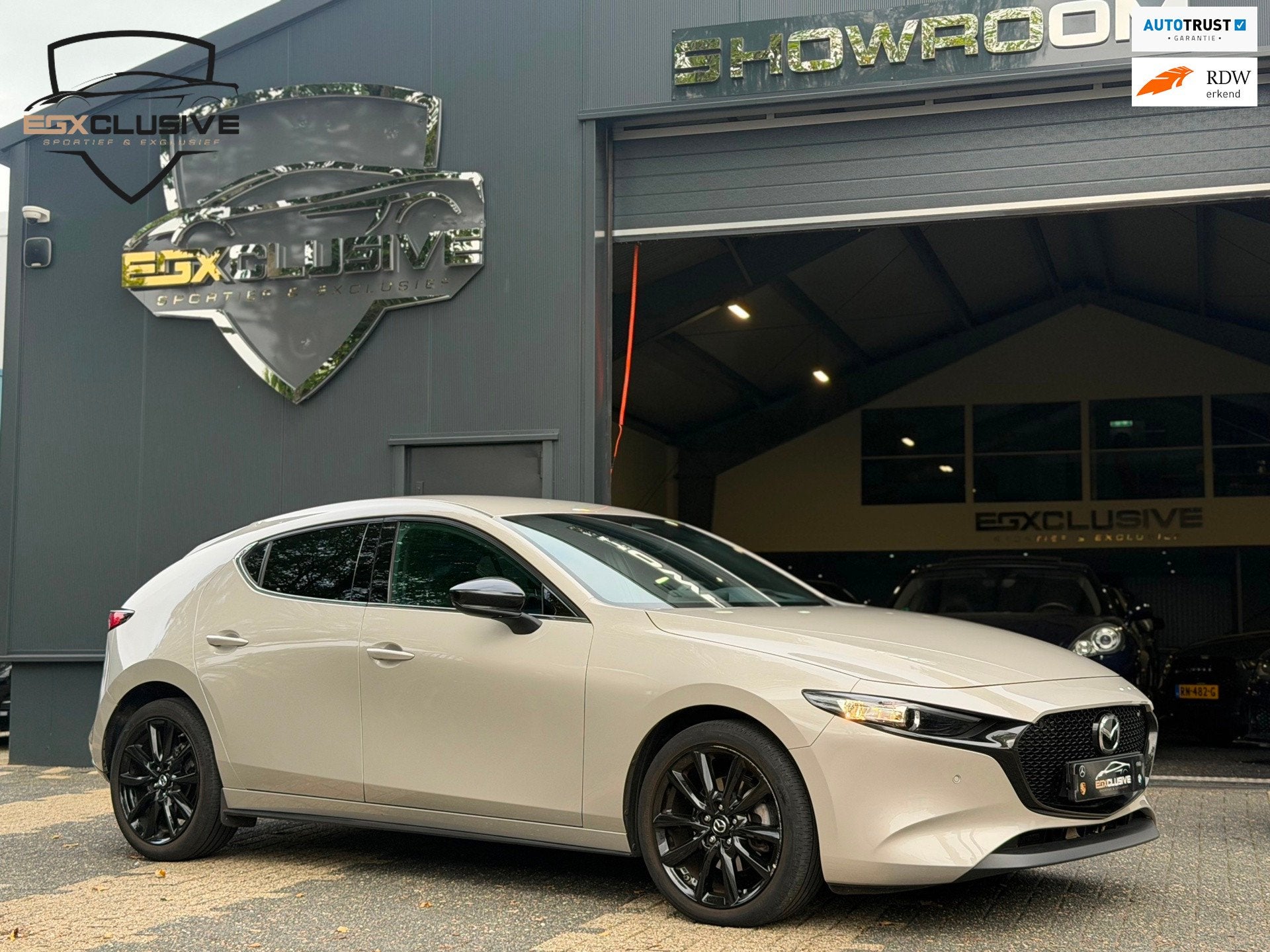 Mazda 3 2.5 e-SkyActiv-G M Hybrid 140 Homura Origineel NL NA, Auto's, Dealer onderhouden, Stof, Gebruikt, 4 cilinders