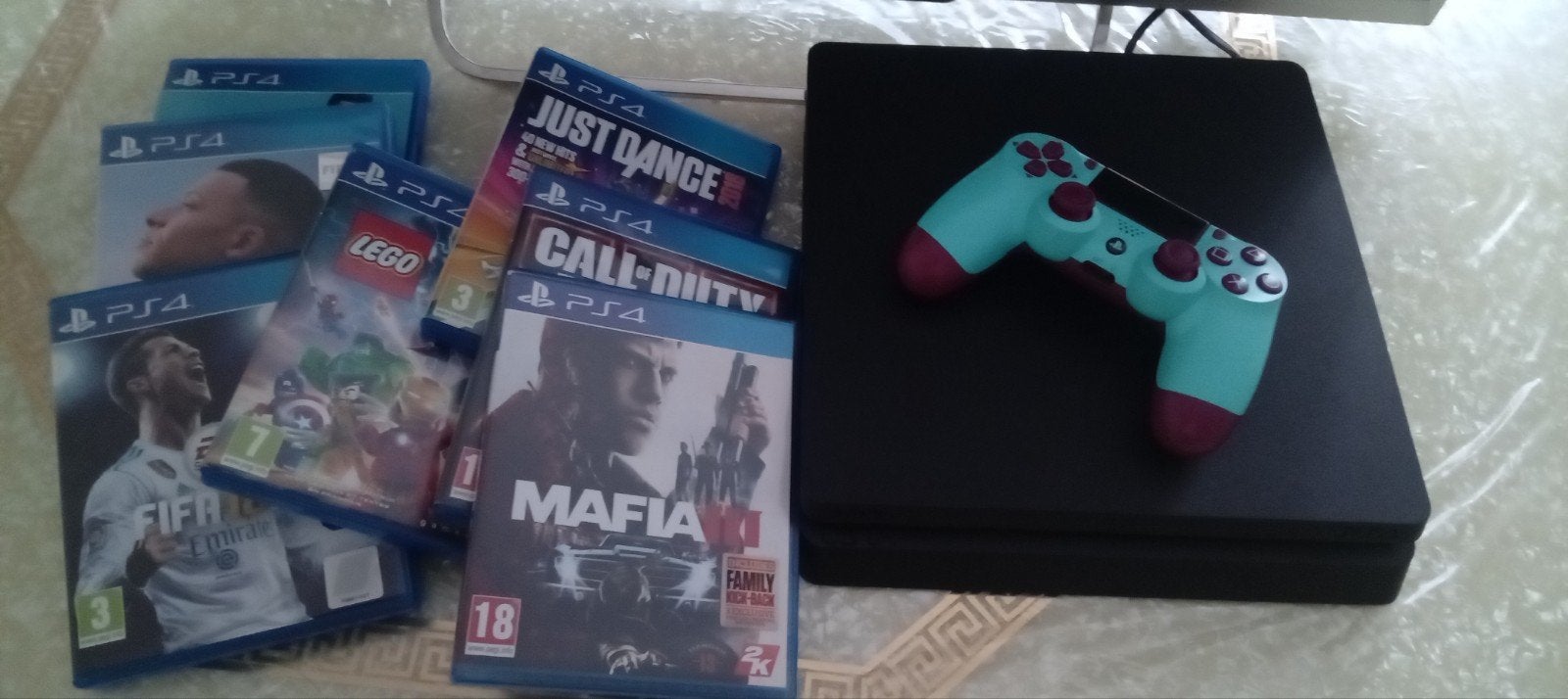 PlayStation 4 Slim, Ophalen, 1 speler, Zo goed als nieuw, Vanaf 3 jaar