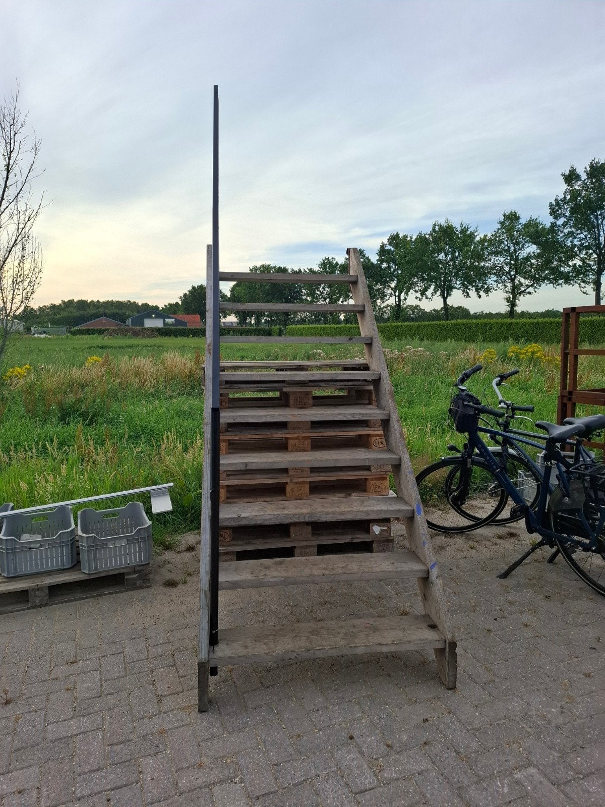 Stevige houten trap met leuning 3 stuks, Ophalen, Gebruikt, Trap, 2 tot 4 meter