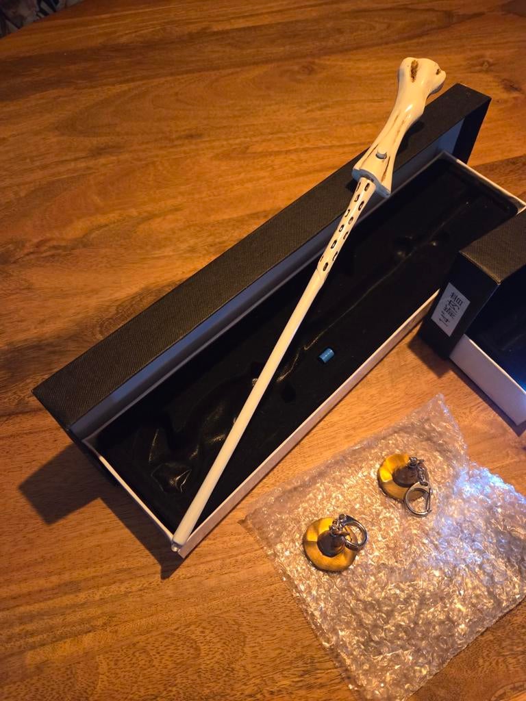 Harry Potter Toverstaf en Sleutelhanger, Verzamelen, Harry Potter, Ophalen of Verzenden, Nieuw, Replica