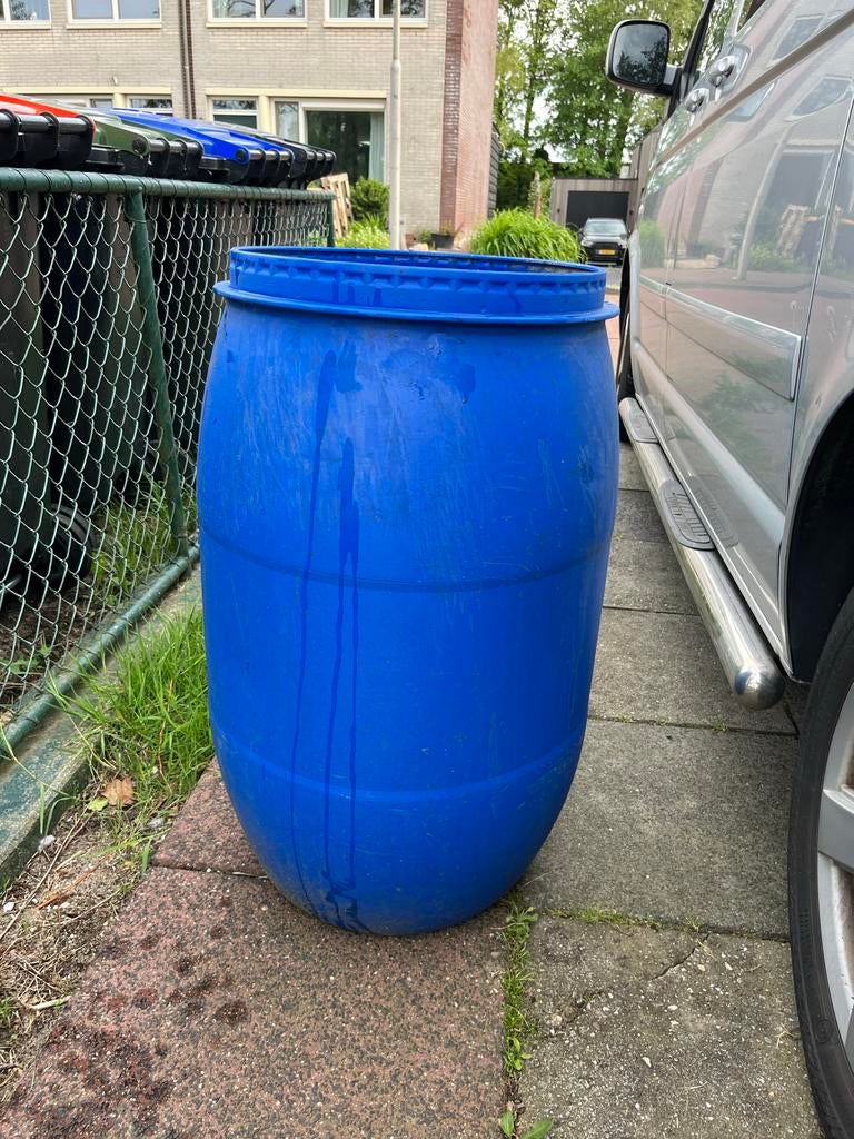 Blauwe regenton / waterton - 200 liter, 150 liter of meer, Ophalen of Verzenden, Gebruikt, Kunststof
