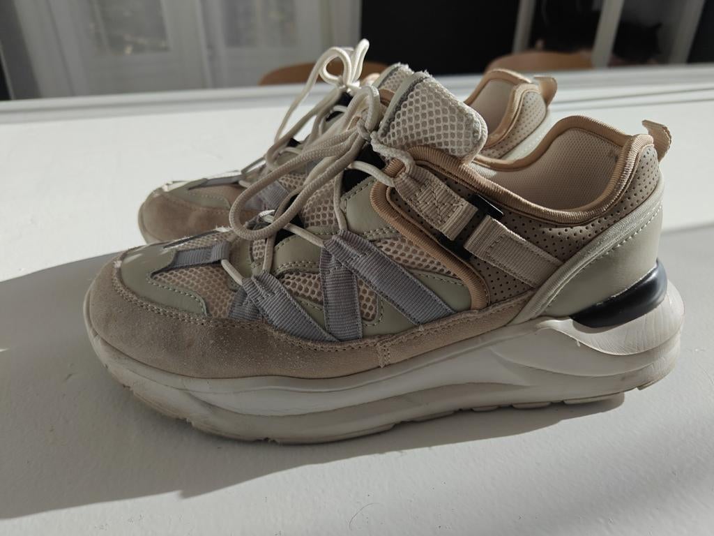 Prachtige Yaya sneakers - Maat 40 - Zeer goede staat, Ophalen of Verzenden, Zo goed als nieuw, Sneakers of Gympen