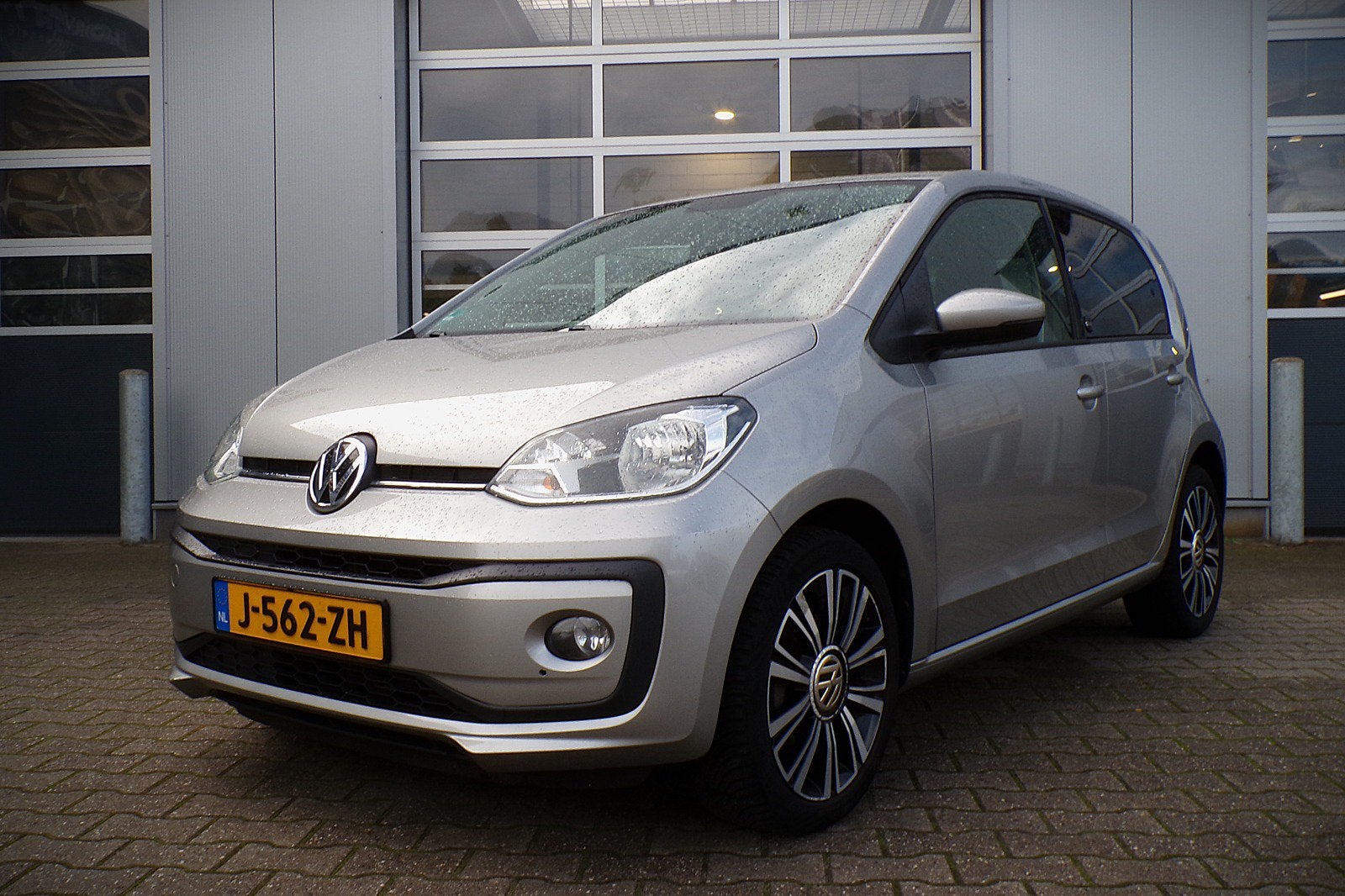 Volkswagen up! 1.0 44KW 5-DRS 2017 Grijs, Auto's, Up!, 4 stoelen, 23 km/l, Bedrijf