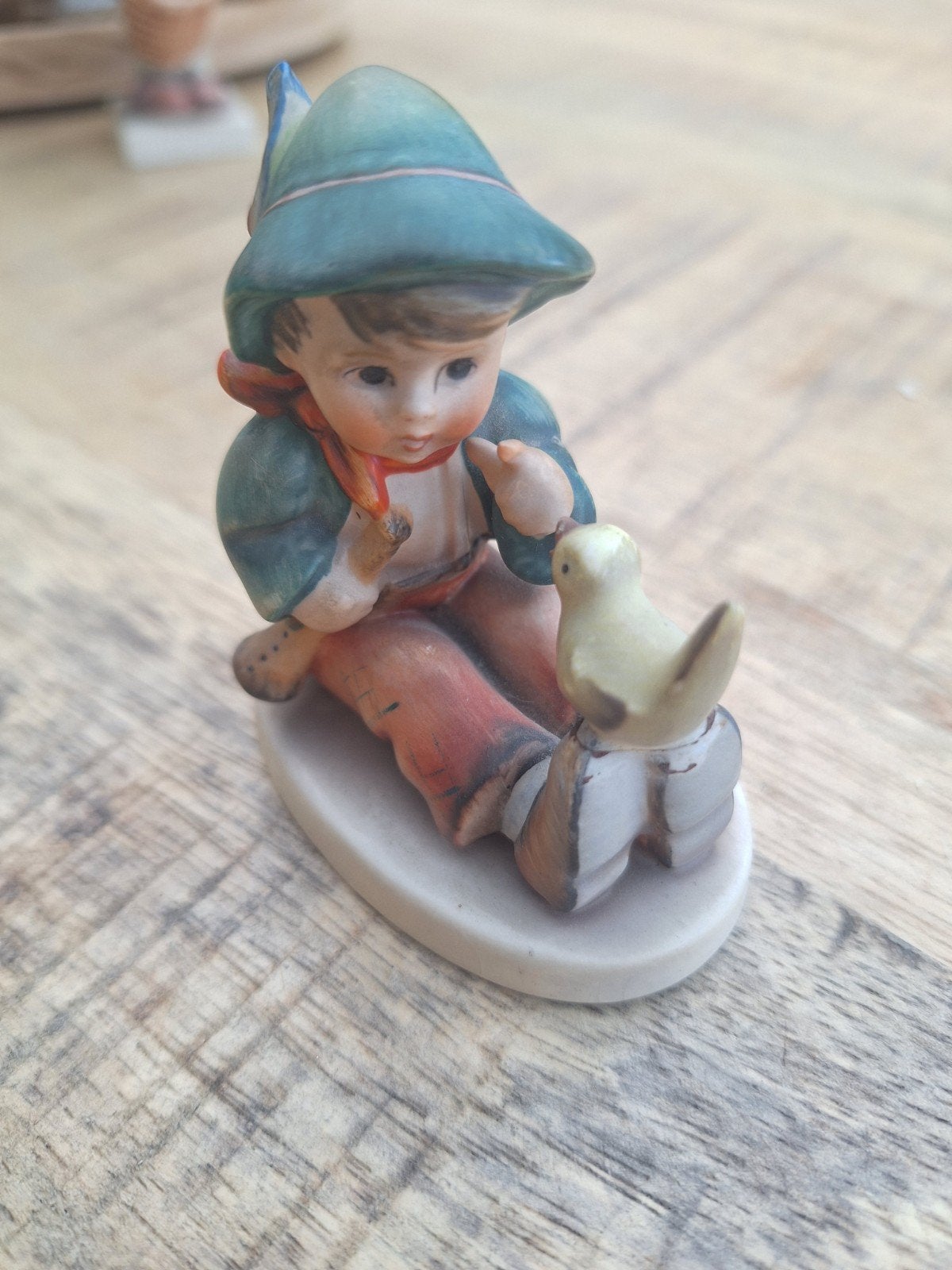 Hummel beeldje jongen met vogel, Ophalen, Zo goed als nieuw, Hummel