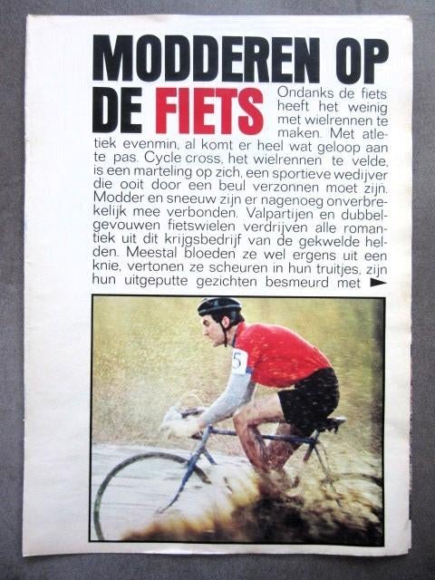 Artikel over veldrijden uit maart 1967 wielrennen cyclocross, Verzamelen, Tijdschriften, Kranten en Knipsels, Tijdschrift, 1960 tot 1980