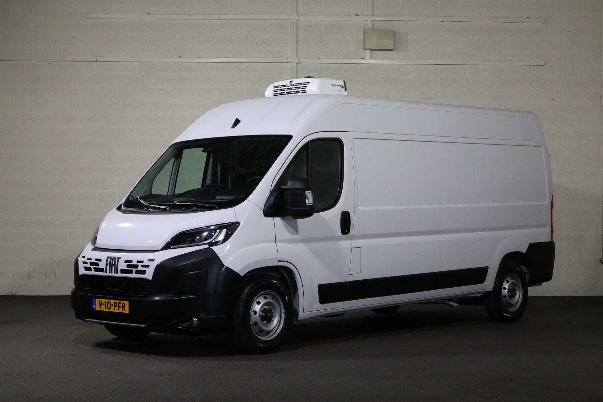 Fiat Ducato 2.2 MultiJet L3 H2 Automaat Koelwagen V300 Dag e, Auto's, Stof, Gebruikt, 4 cilinders, 2500 kg