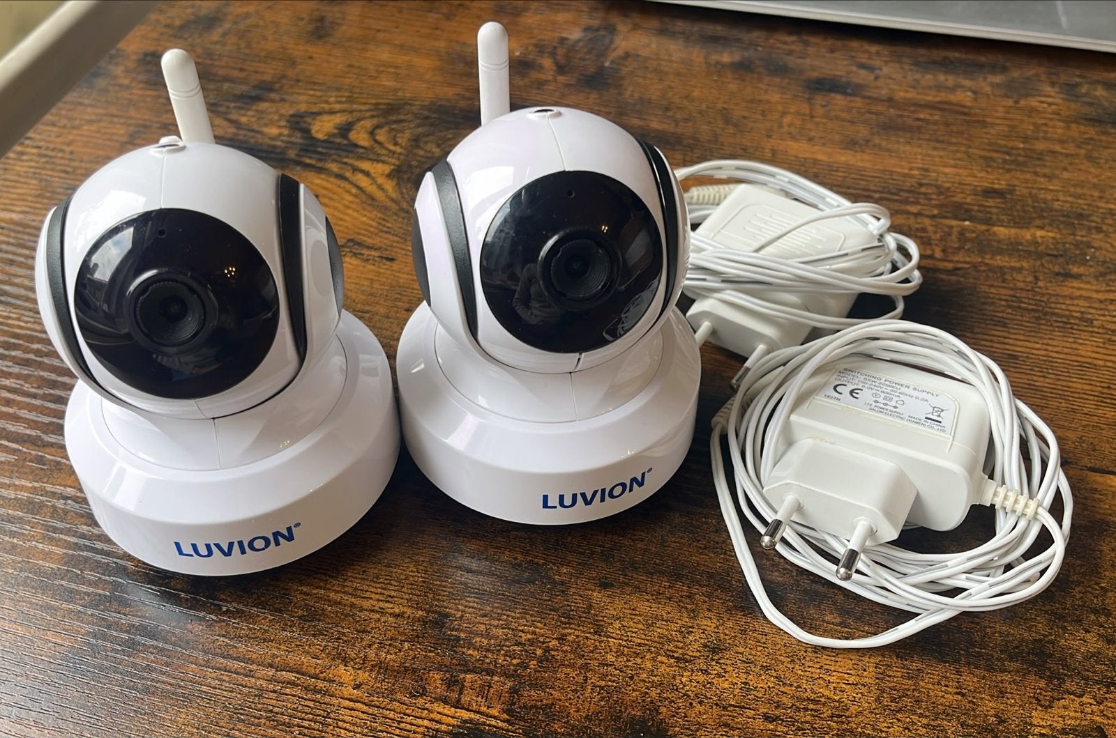 Luvion Babyfoon met Camera (2 stuks), Kinderen en Baby's, Ophalen of Verzenden, Gebruikt, 100 tot 250 meter, Camera