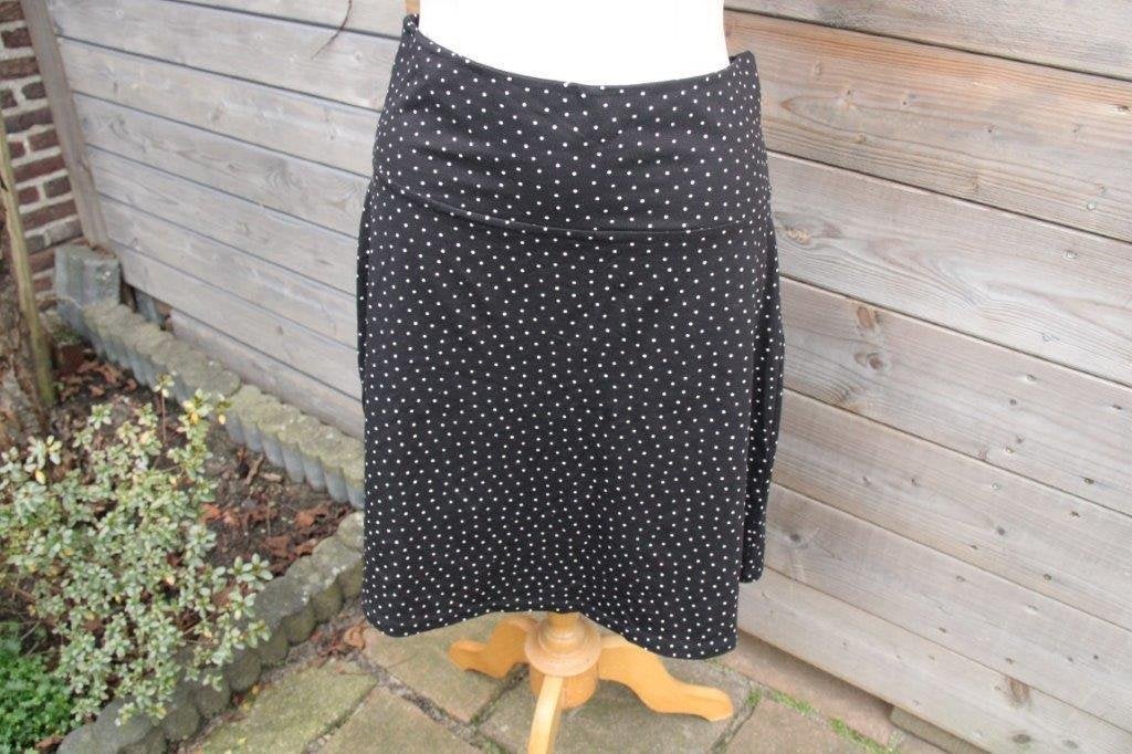 Rok zwart/ creme King Louie mt M Vaste prijs, Kleding | Dames, Rokken, Maat 38/40 (M), Zwart, Ophalen of Verzenden, Zo goed als nieuw