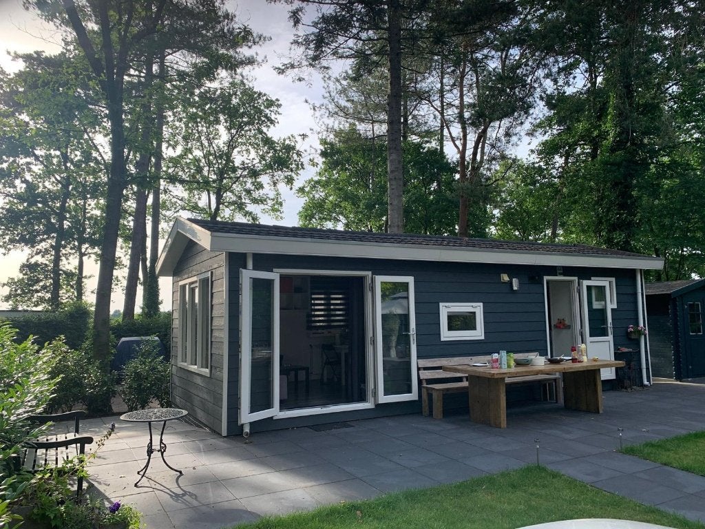 Mooi rustig gelegen modern chalet in Otterlo op de Veluwe, Caravans en Kamperen, Tot en met 4
