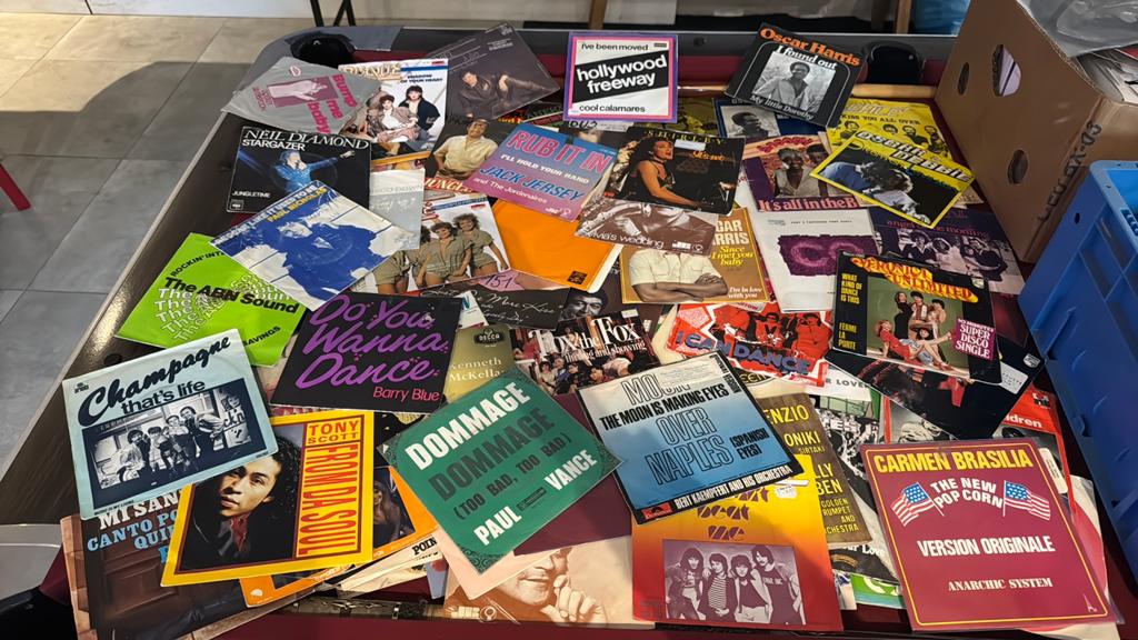 150 singles, Ophalen of Verzenden, Gebruikt, Pop
