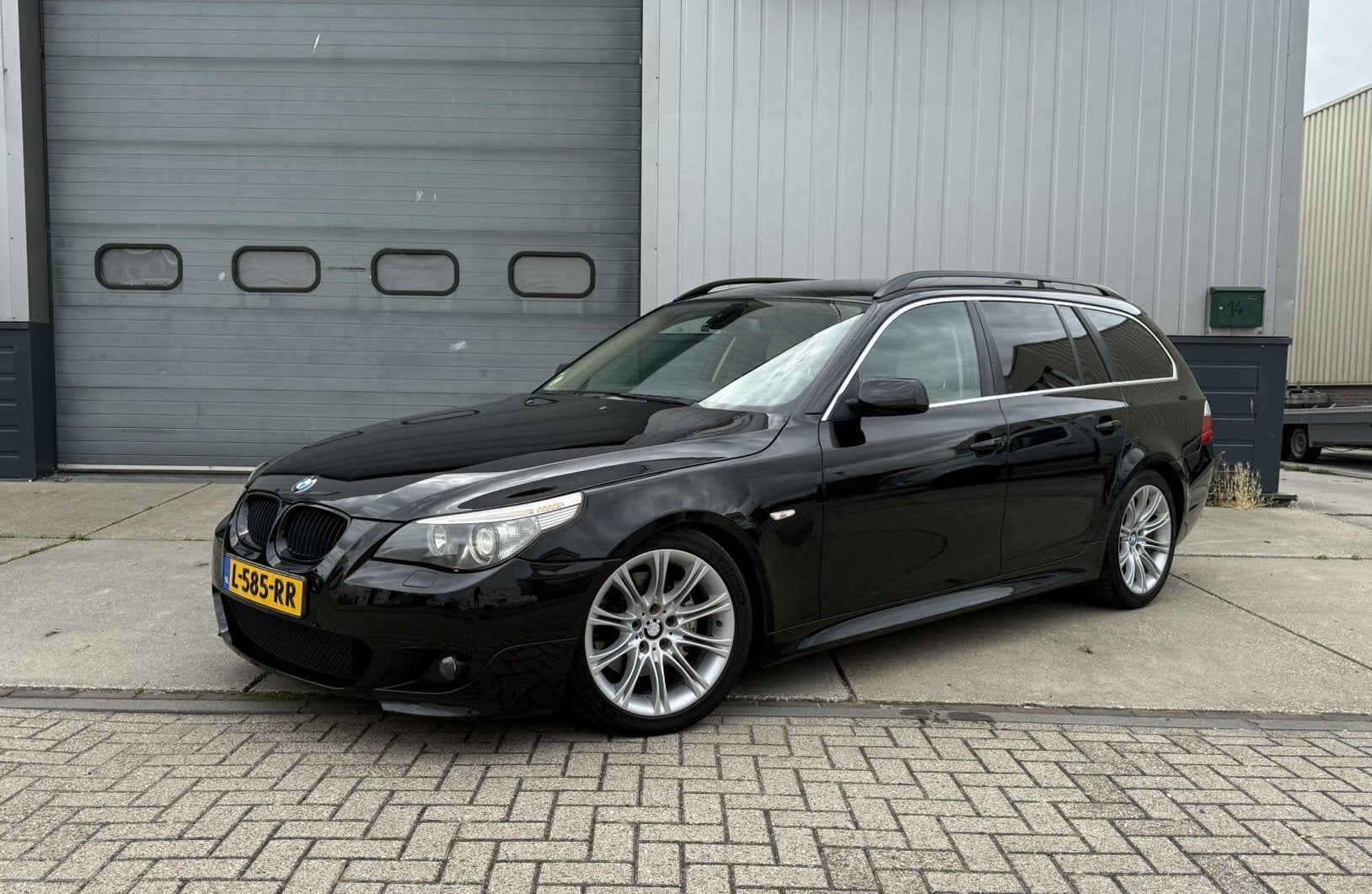 BMW 5-serie Touring 530i M-Sport *Meeneemprijs*Xenon*Trekhaa, Automaat, Achterwielaandrijving, Gebruikt, Beige