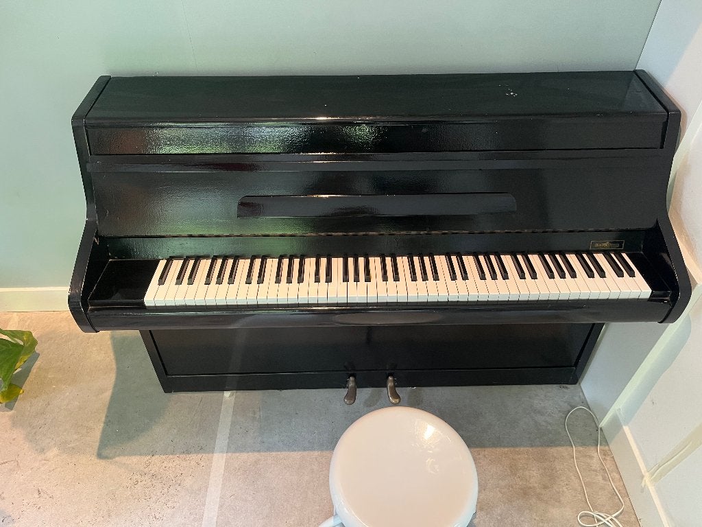 Piano (zwart, tweedehands, 96cm x 53cm x 31cm), Ophalen, Gebruikt, Zwart, Piano