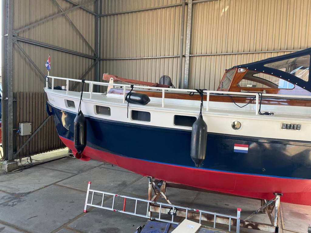 boot in uitmuntende staat, met aankoopkeuring, Watersport en Boten, 9 m, Diesel, Boegschroef, Zo goed als nieuw