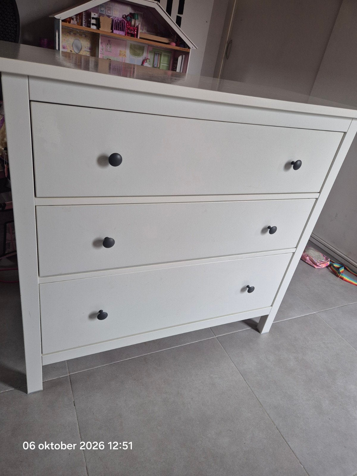 Witte ladekast met 3 laden - Zo snel mogelijk afhalen.