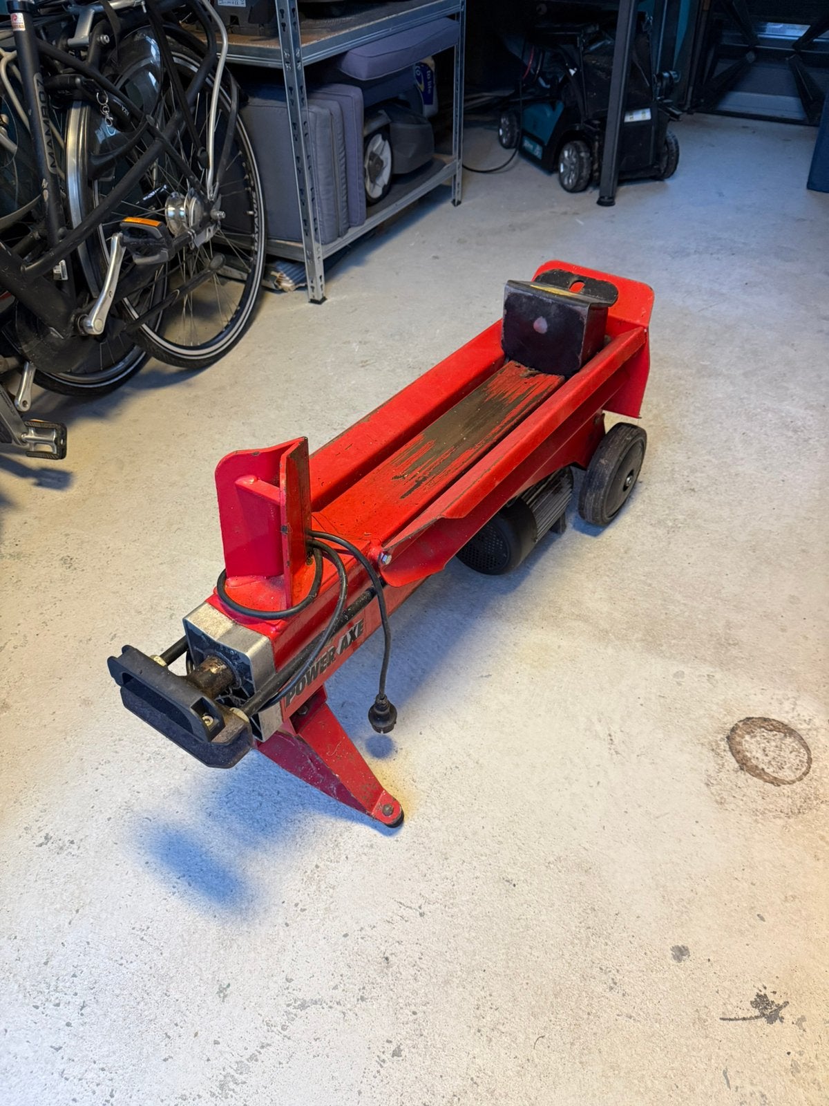 Houtklover Bell power axe 7ton, Tuin en Terras, Kloofmachines, Ophalen, Gebruikt, Elektrisch, Liggend