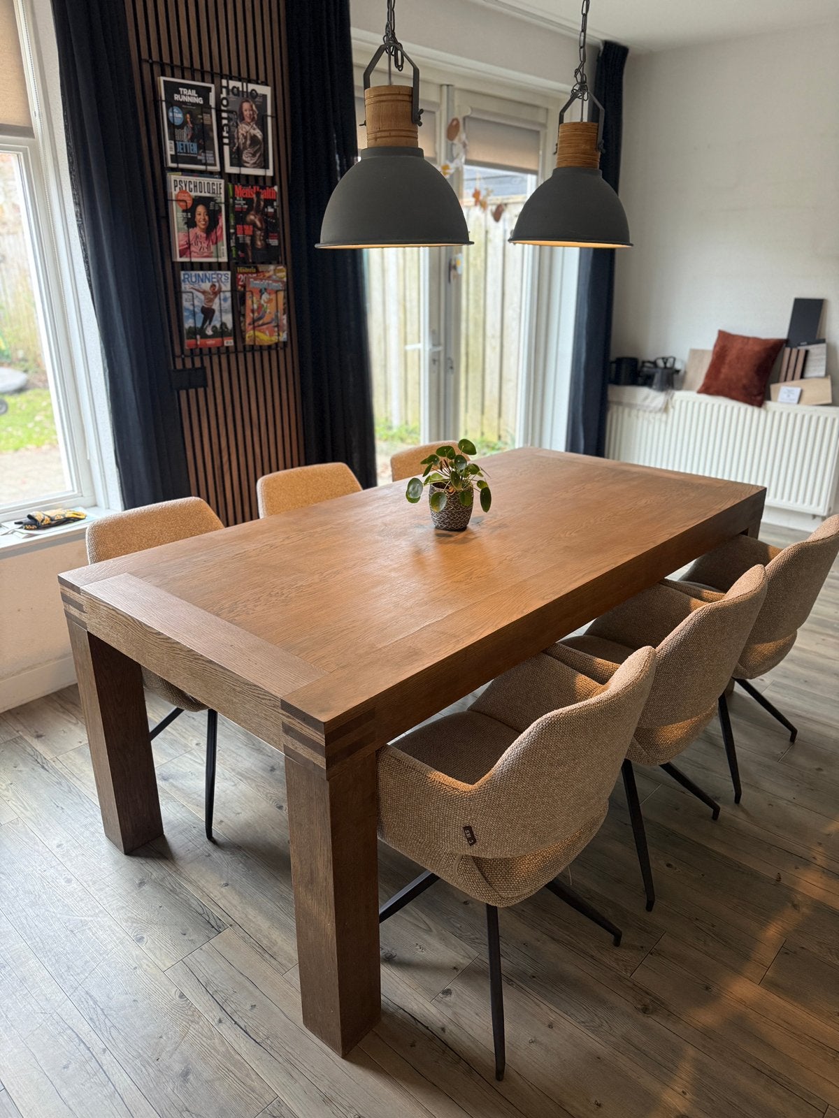 Mooie, stevige eettafel, Ophalen, 200 cm of meer, 50 tot 100 cm, Zo goed als nieuw