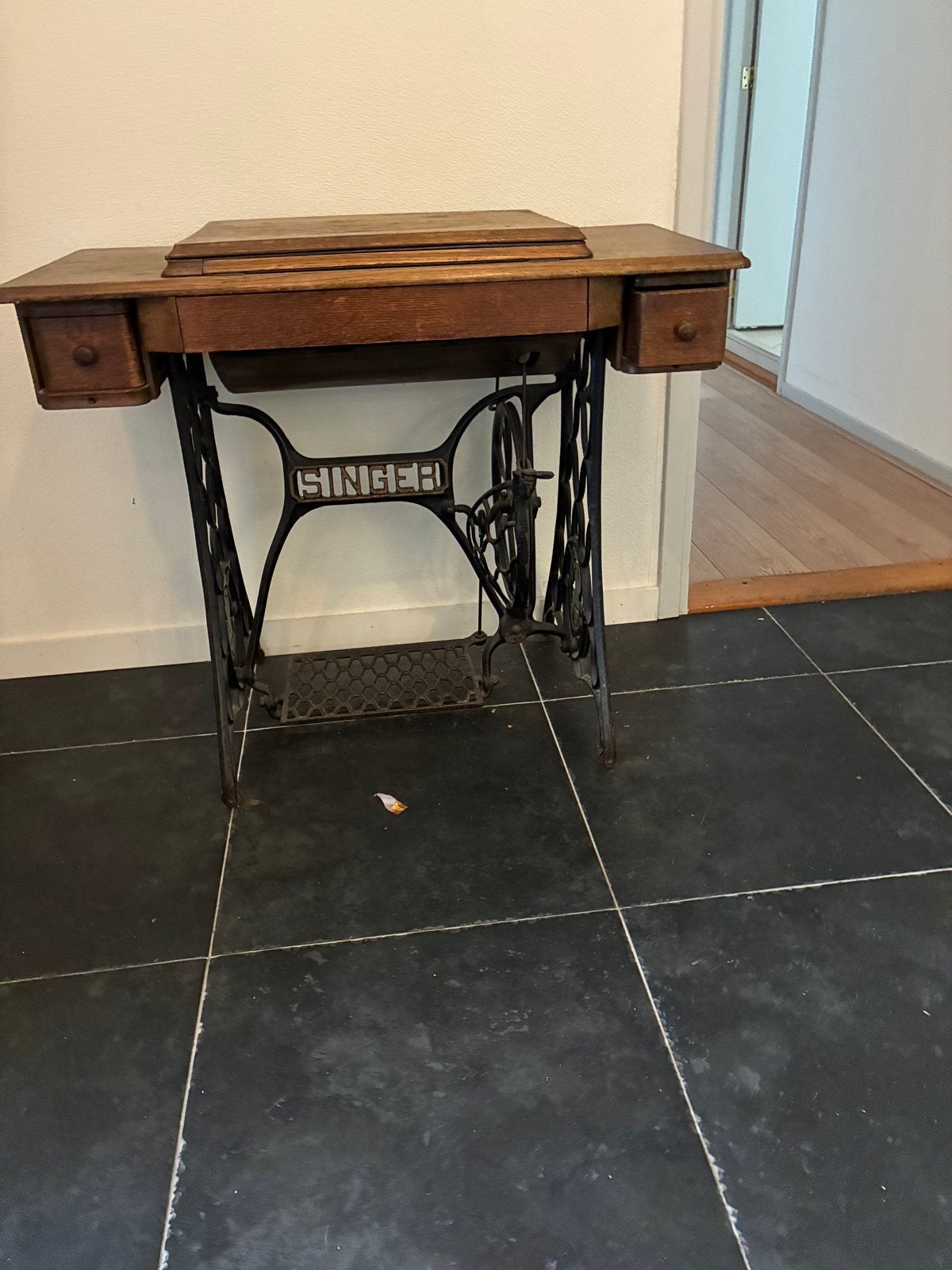 Antieke Singer Naaimachine met Houten Tafel, Antiek en Kunst, Ophalen