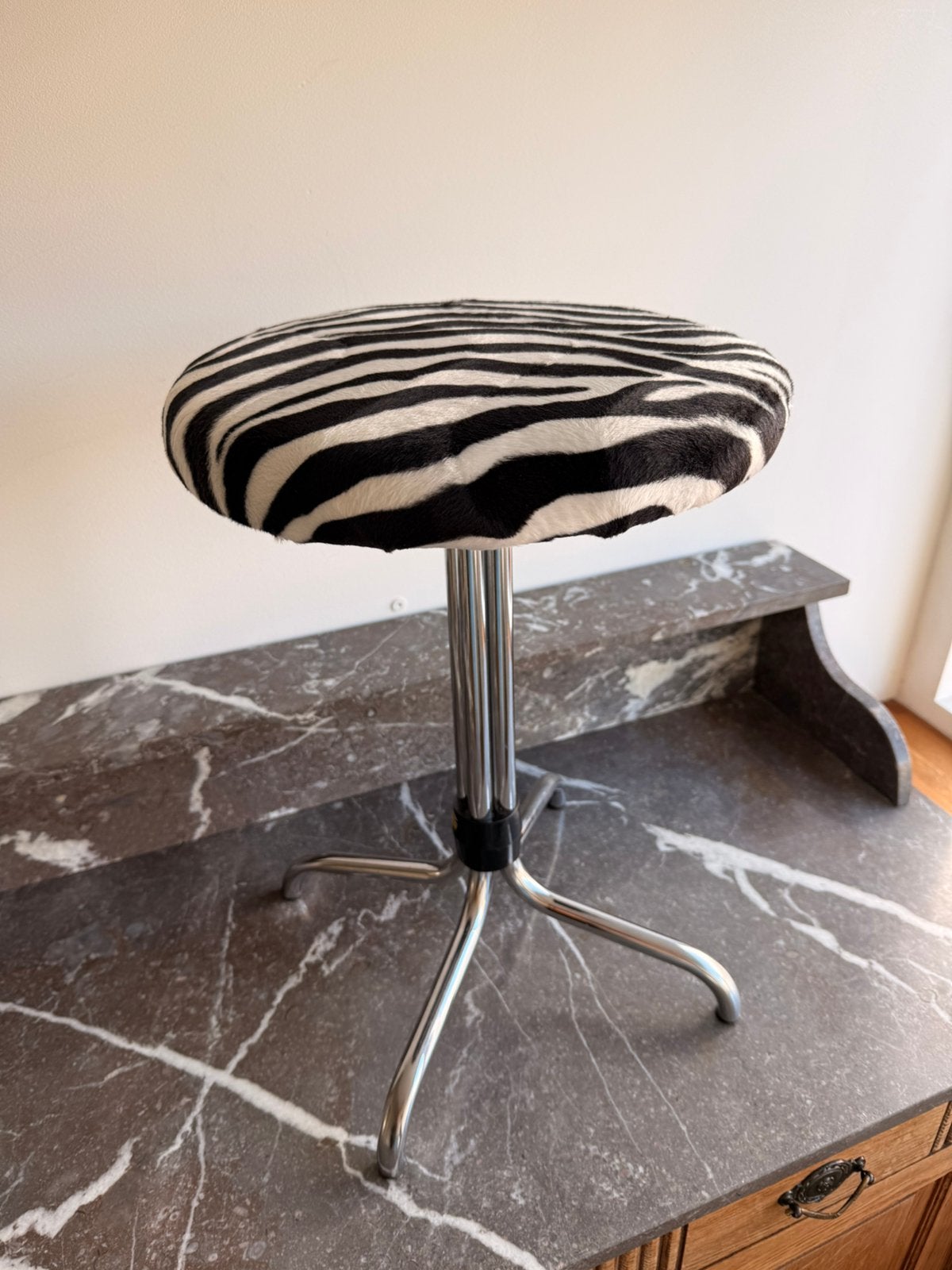 Vintage chrome kruk zebra print stof | Brabantia kruk, Ophalen of Verzenden, Gebruikt, Staal