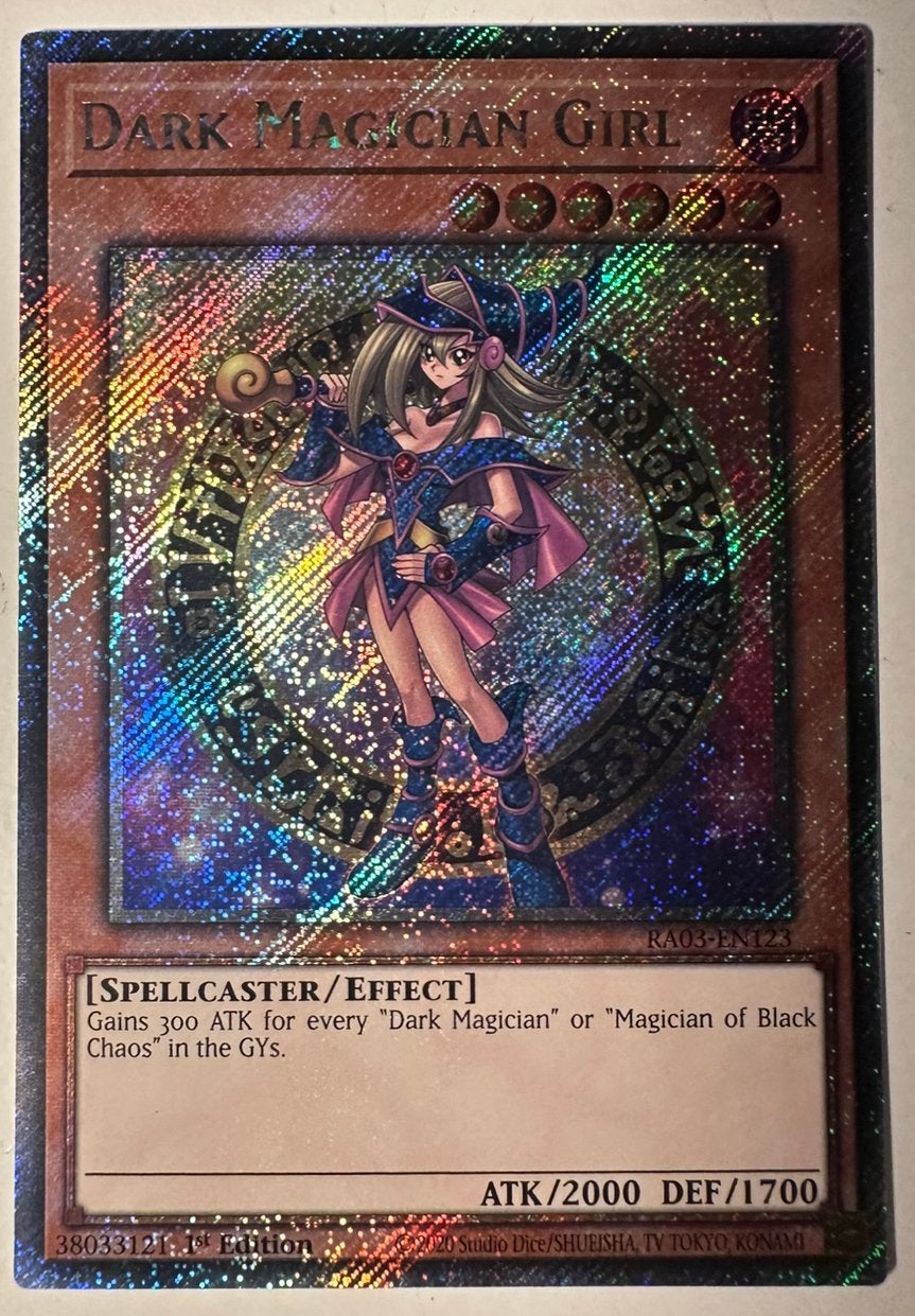 Yu-Gi-Oh! Dark Magician Girl RA03 1st Edition !, Hobby en Vrije tijd, Verzamelkaartspellen | Yu-gi-Oh!, Ophalen of Verzenden, Zo goed als nieuw
