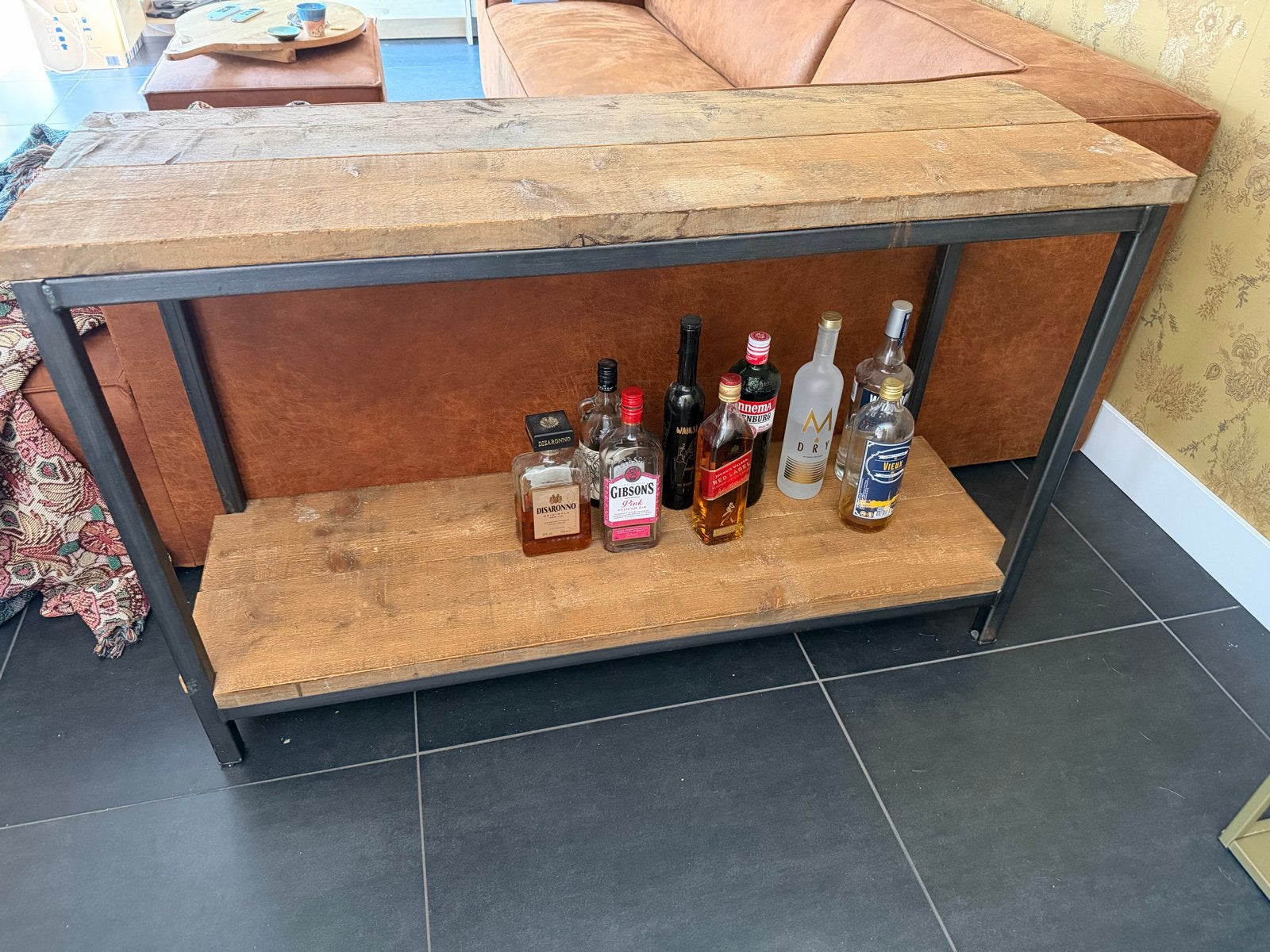 Sidetable van Gietijzer en Steigerhout, Ophalen, Gebruikt, 100 tot 150 cm, Overige houtsoorten