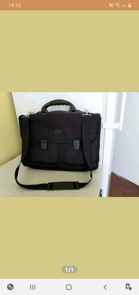 Laptoptas, Ophalen