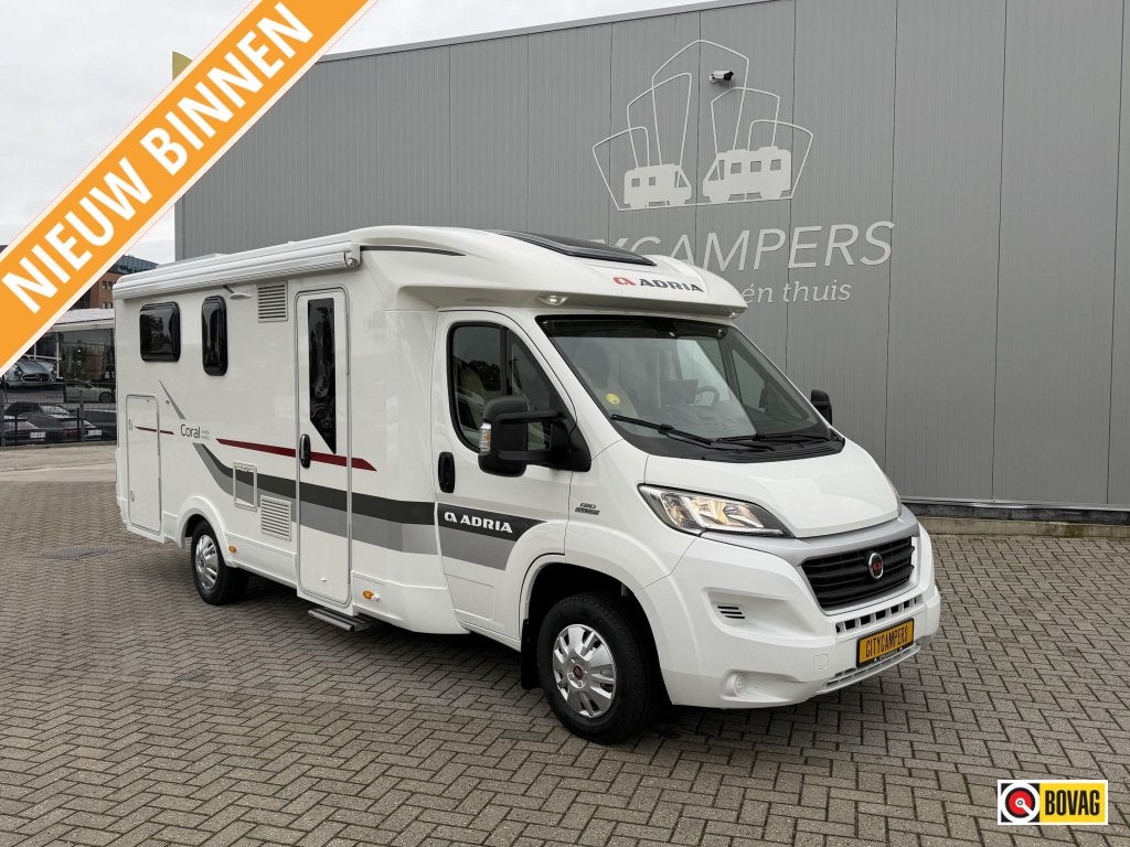 Adria Coral S 600 SC Levelsysteem Zonnepaneel 2016 64D km, Caravans en Kamperen, ESP-stabiliteitscontrole, Ringverwarming, Fiat