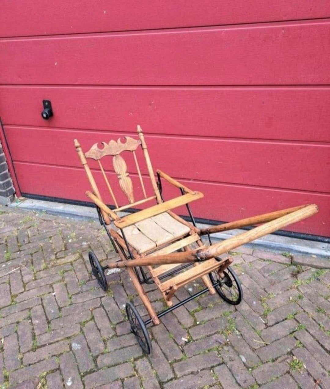 Antieke houten kinderwagen - uniek decoratiestuk, Antiek en Kunst, Antiek | Overige Antiek, Ophalen