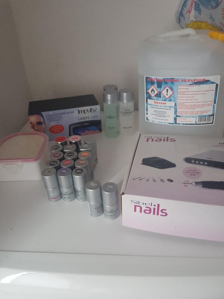 Gel nagellak, Sieraden, Tassen en Uiterlijk, Uiterlijk | Cosmetica en Make-up, Gebruikt, Handen en Nagels, Overige kleuren, Ophalen of Verzenden