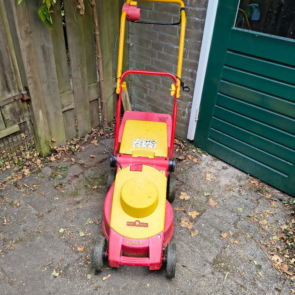 electrische grasmaaier WOLF Garten Esprit 34 E, Tuin en Terras, Grasmaaiers, Ophalen, Cirkelmaaier, Gebruikt, Elektrische grasmaaier