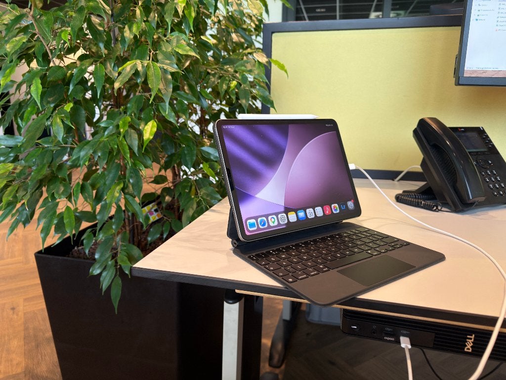 iPad Pro M2 11" Inch Met Apple Pencil & Apple Magic Keyboard, Ophalen, 11 inch, Zo goed als nieuw, Apple iPad Pro