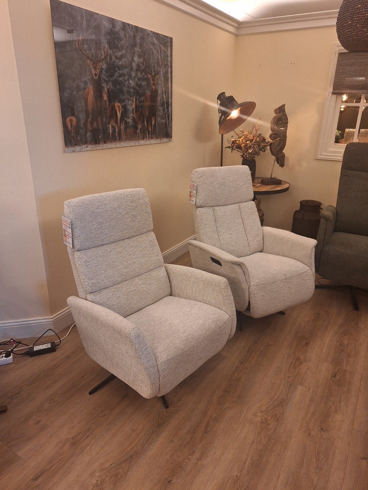 Relaxfauteuil manueel of elektrisch in de kleur linnen., Huis en Inrichting, Fauteuils, Ophalen, 100 tot 125 cm, Nieuw, Landelijk
