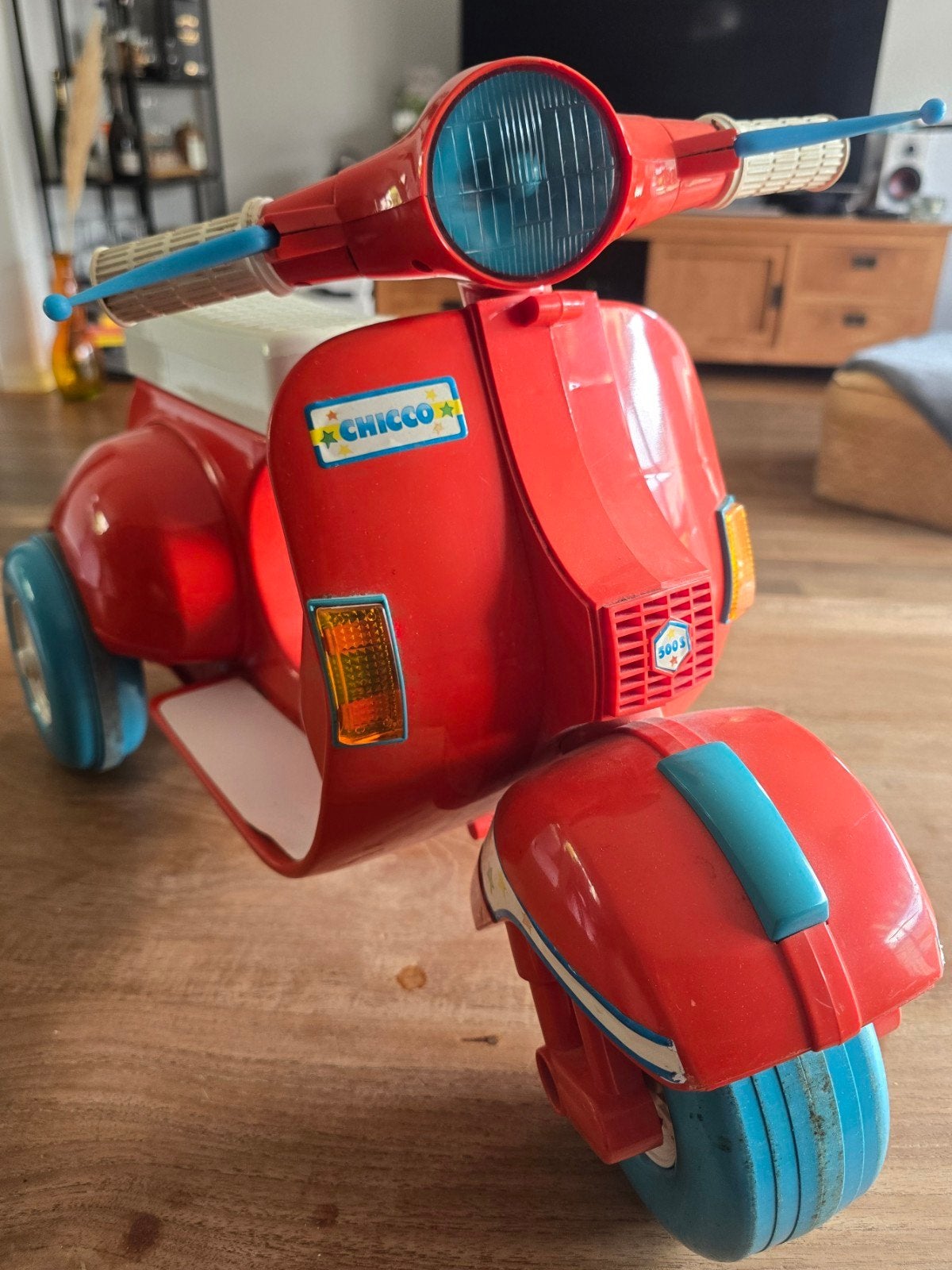 Chicco elektrische speelgoed scooter - Rood, Kinderen en Baby's, Ophalen of Verzenden, Gebruikt