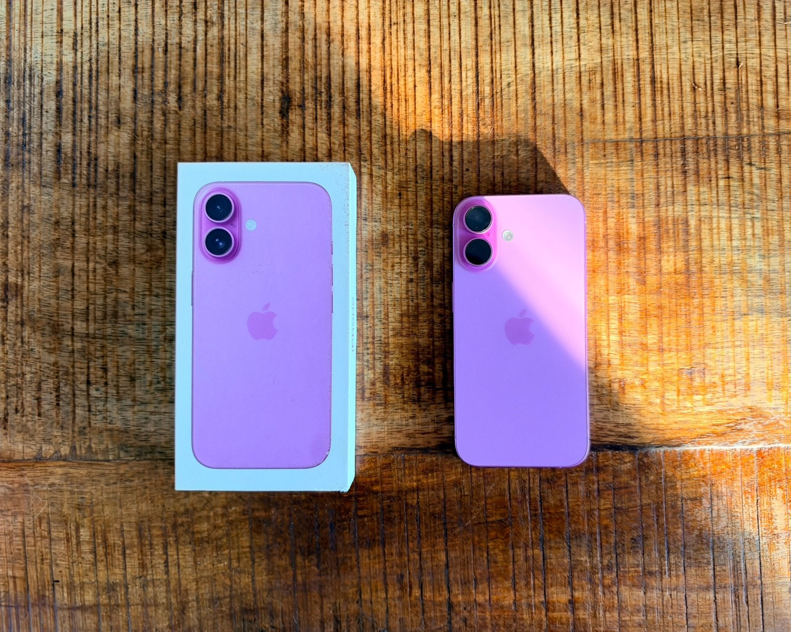 Apple iPhone 16 Roze, Telecommunicatie, Ophalen, 128 GB, IPhone 16, Zo goed als nieuw
