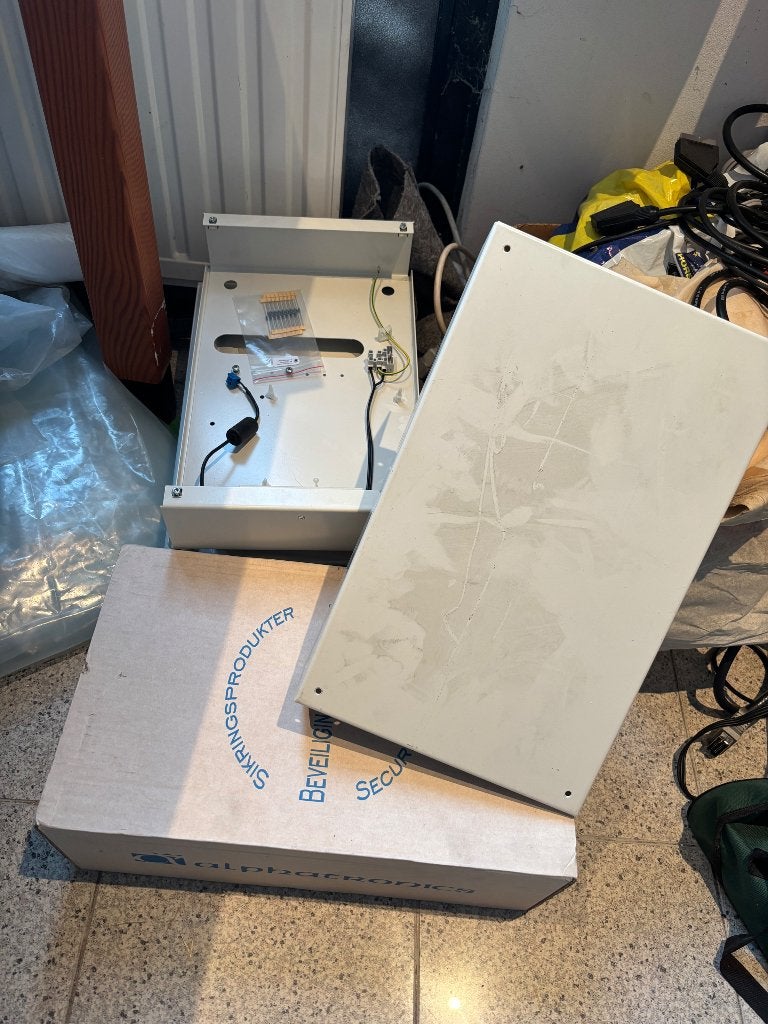 2 Alphatronics alarmkasten type ng elektra wand bediening, Ophalen of Verzenden, Nieuw, Overige typen