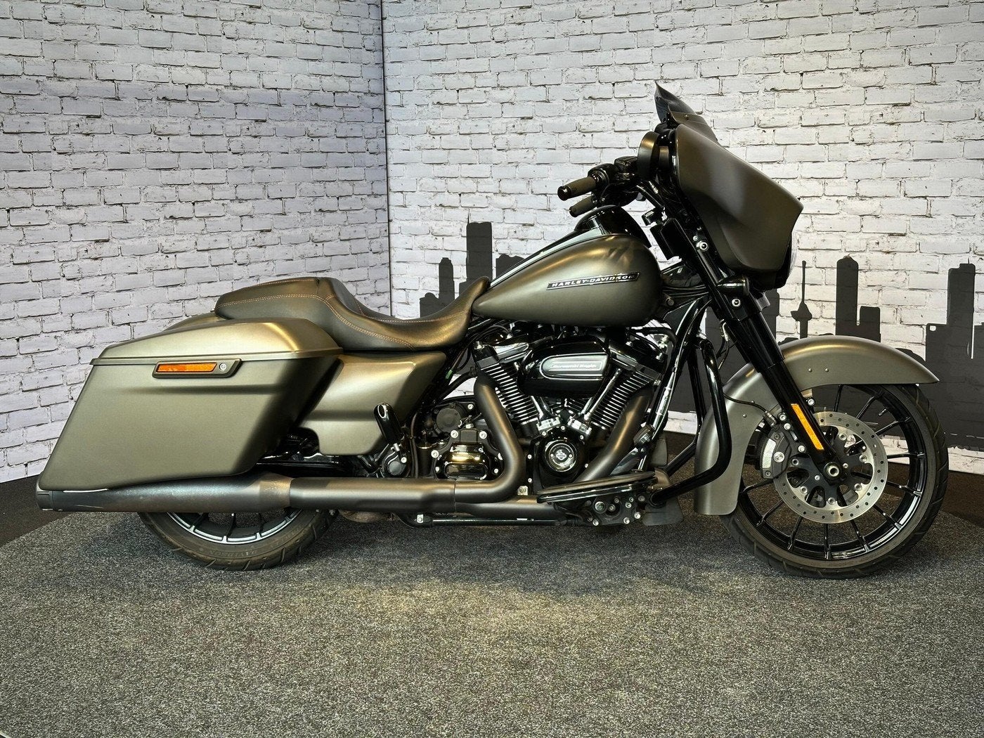 Harley-Davidson FLHXS STREET GLIDE SPECIAL (bj 2019), Motoren, Laan van Vredenoord 33
2289 DA  RIJSWIJK, NL, Toermotor, Sales@harleydavidsonrotterdam.nl