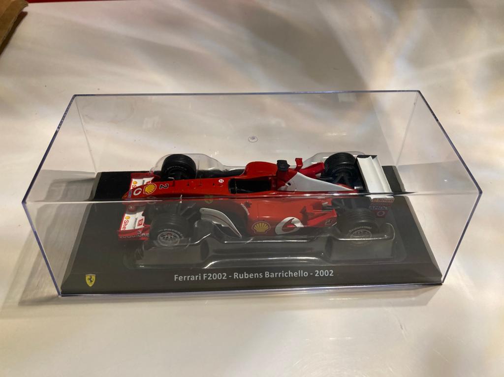 Ferrari f2002 rubens barrichello 2002 1/24+vitrine, Ophalen of Verzenden, Nieuw, Auto