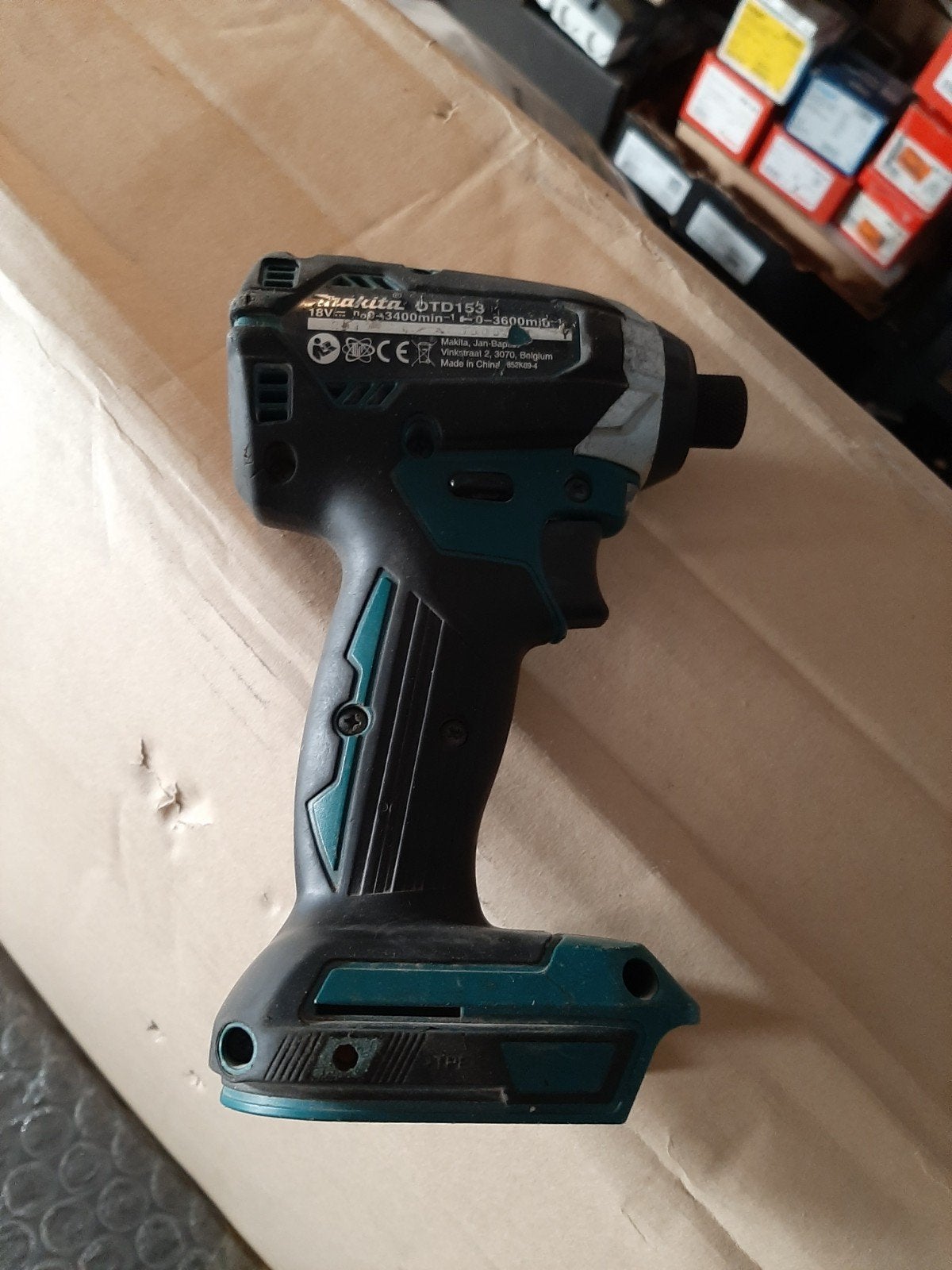 Makita DTD153 18V Accu Slagmoersleutel - Zonder Accu, Doe-het-zelf en Verbouw, Ophalen of Verzenden, Gebruikt, Boor- en Schroefmachine